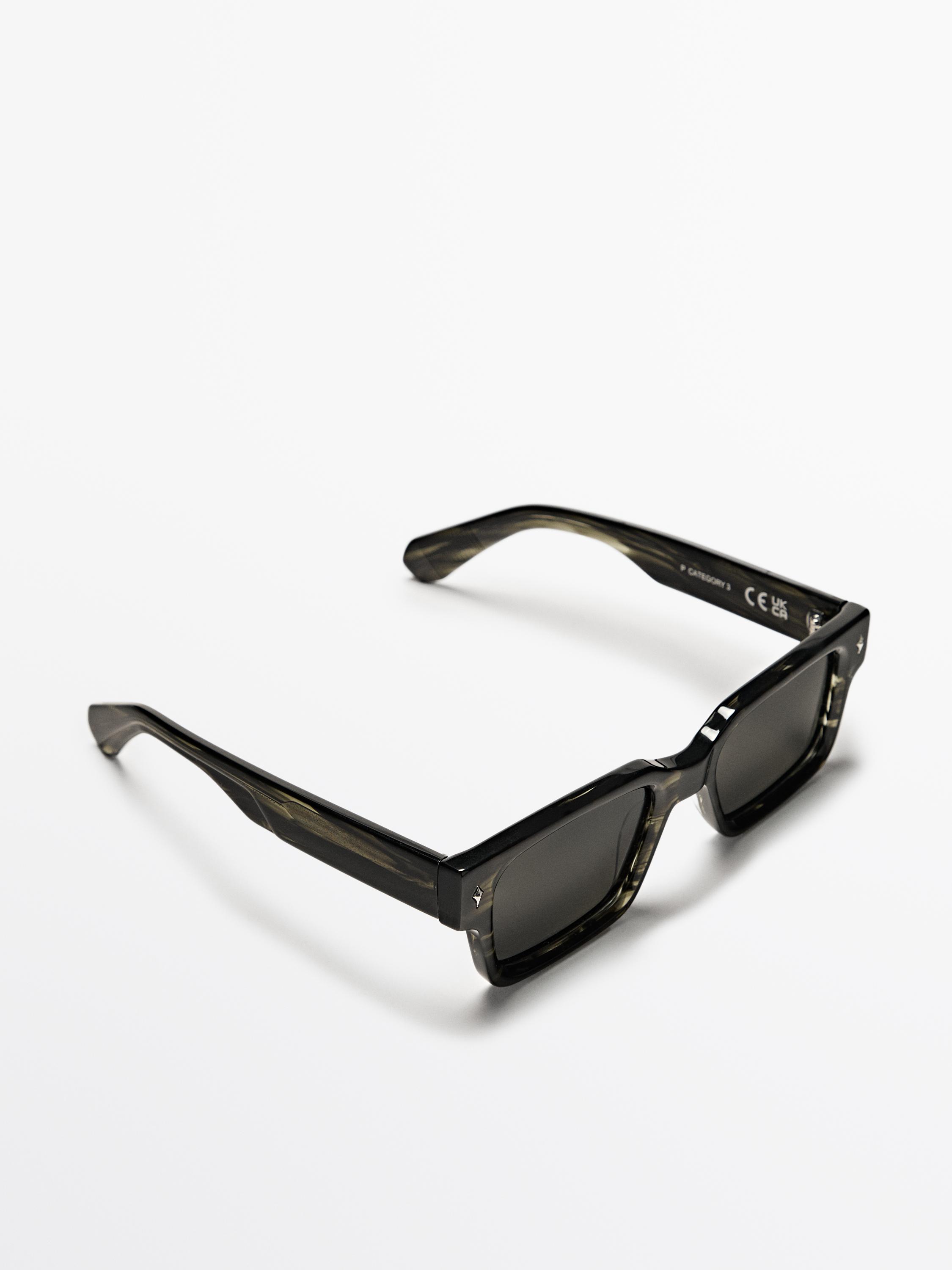 Rectangular sunglasses