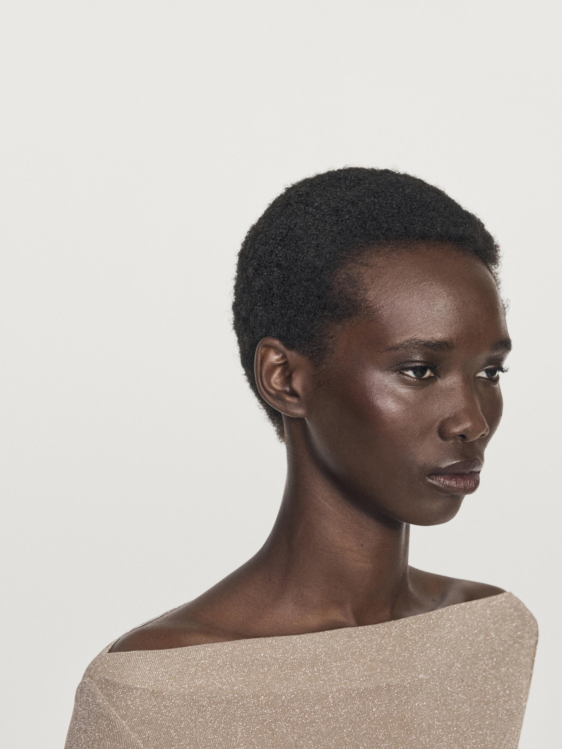 Koszulka Z Dekoltem Łódką I Metalicznym Wykończeniem - Szmpan - Xl - Massimo Dutti - Kobieta