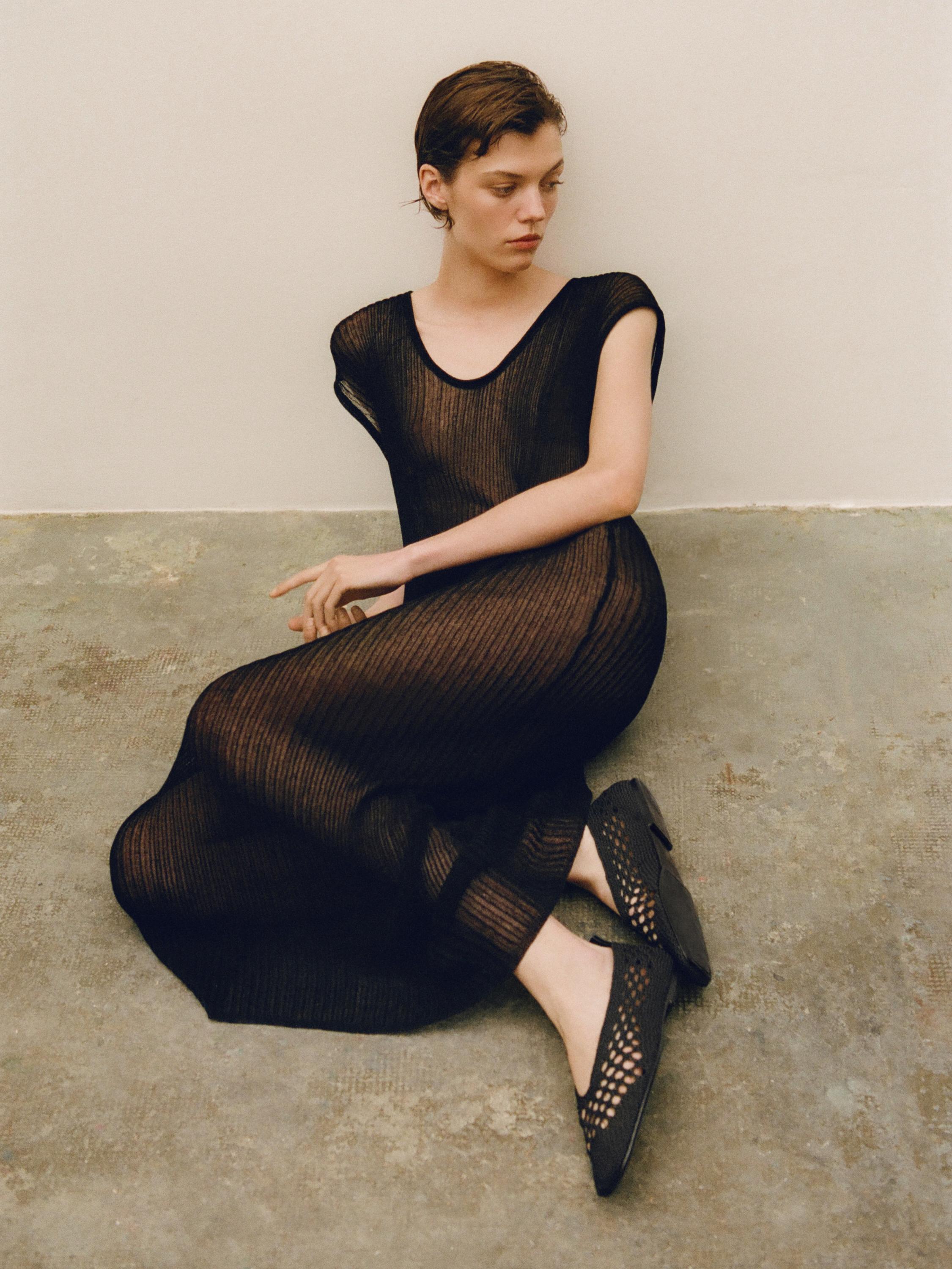 حذاء باليرينا من نسيج جدائل