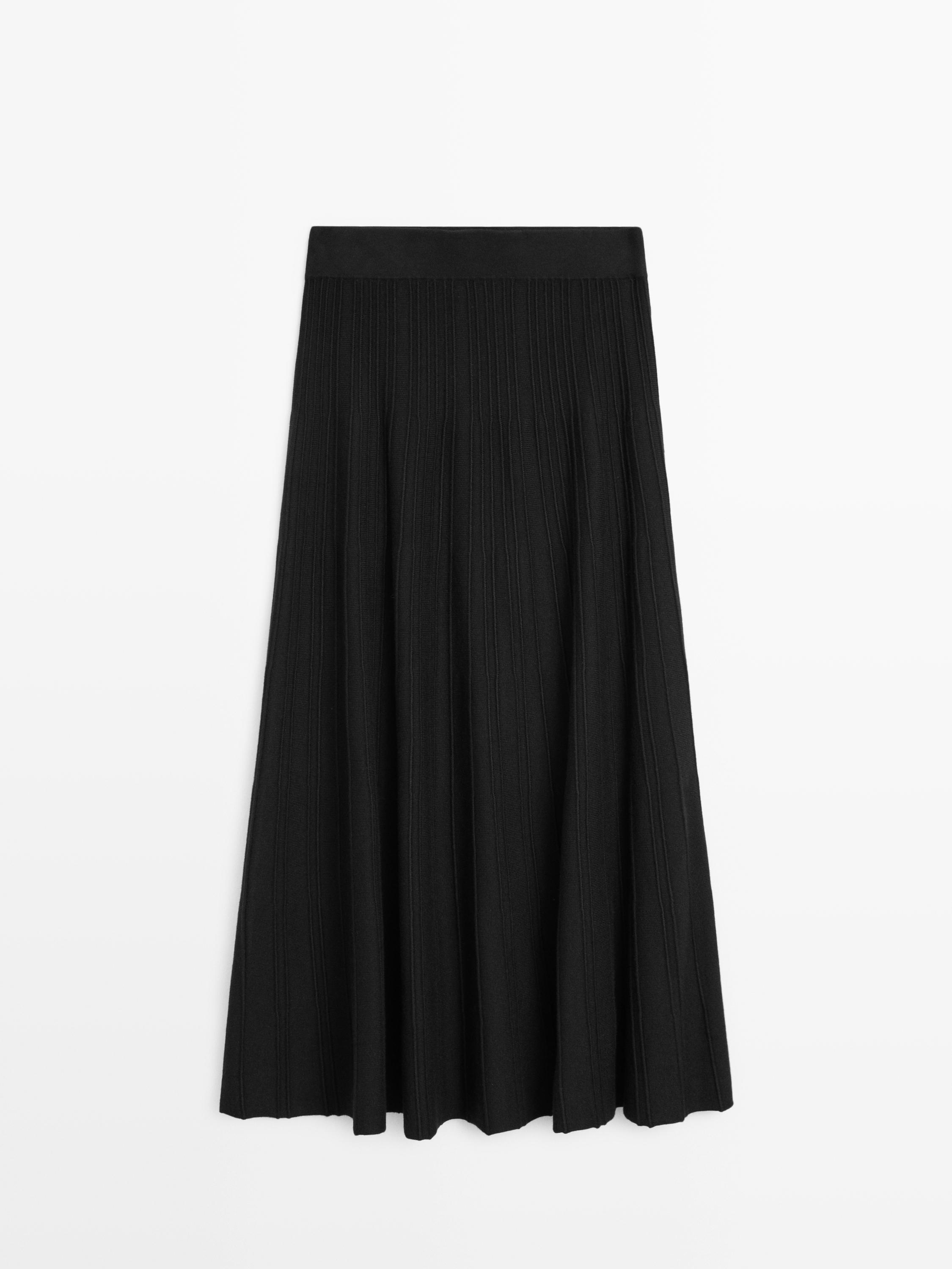 تنورة طويلة محاكة كلوش