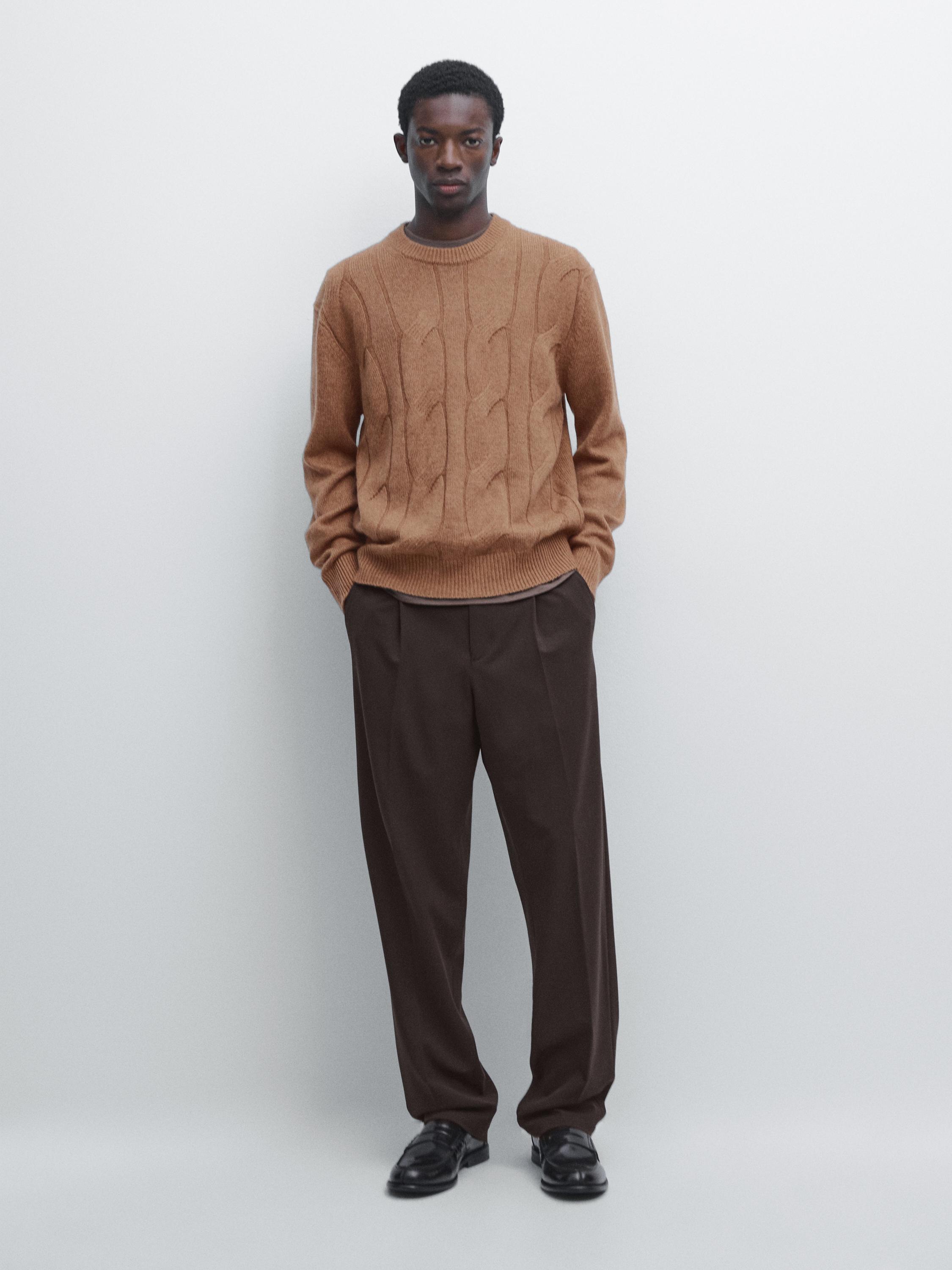 Pantaloni con pince relax fit