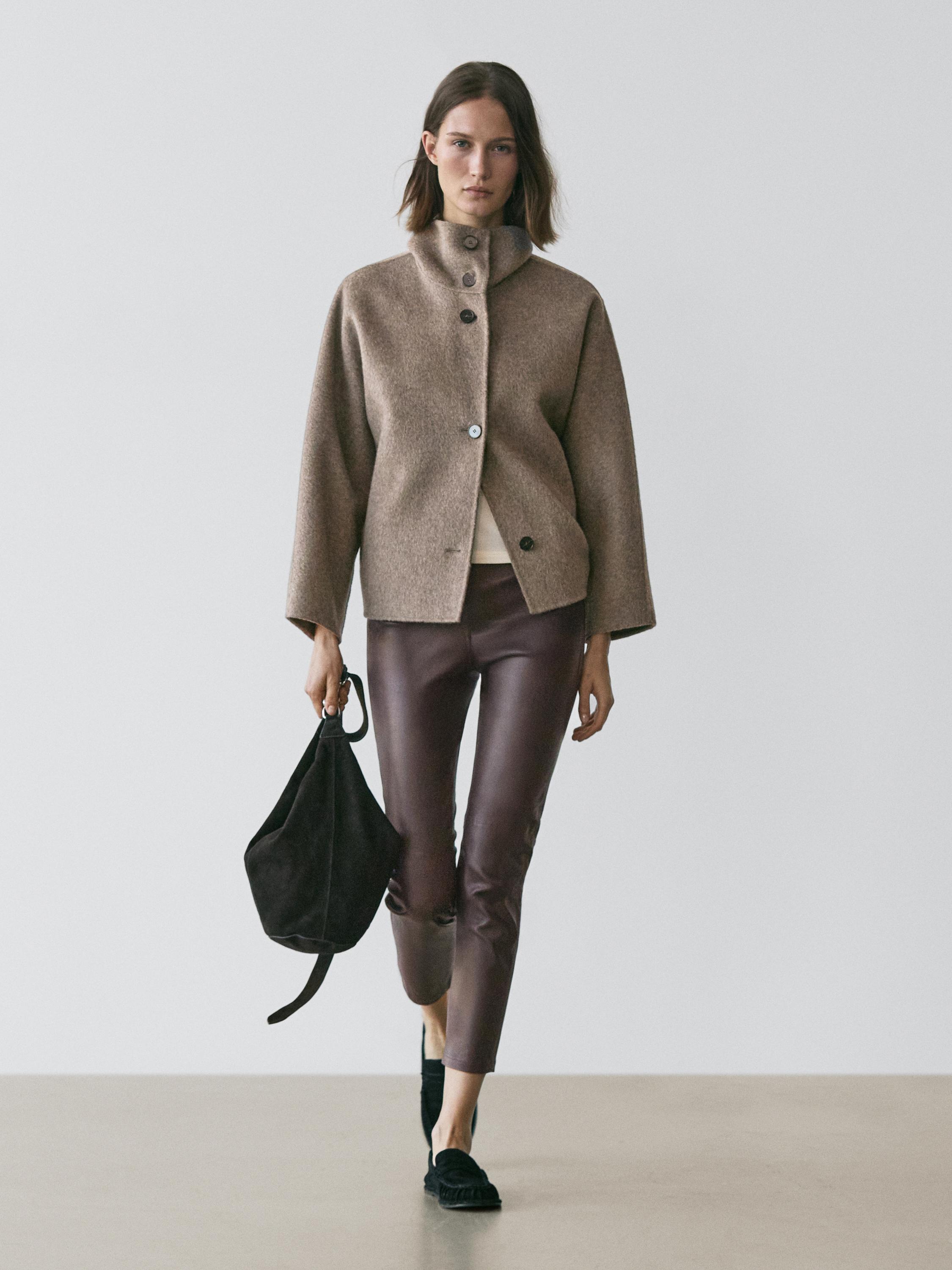 بنطلون ليغنغز من جلد النابا