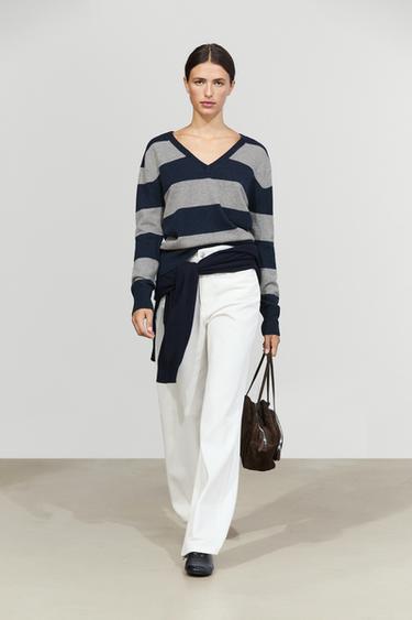 Striped wool-cashmere blend knit V-neck sweater — ANTHRACITE GREY 1