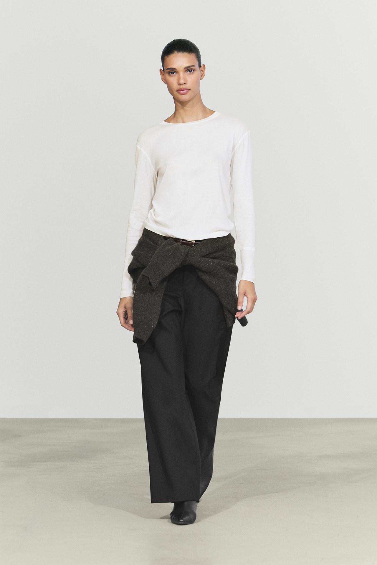 Long sleeve T-shirt with cuff detail — Off white