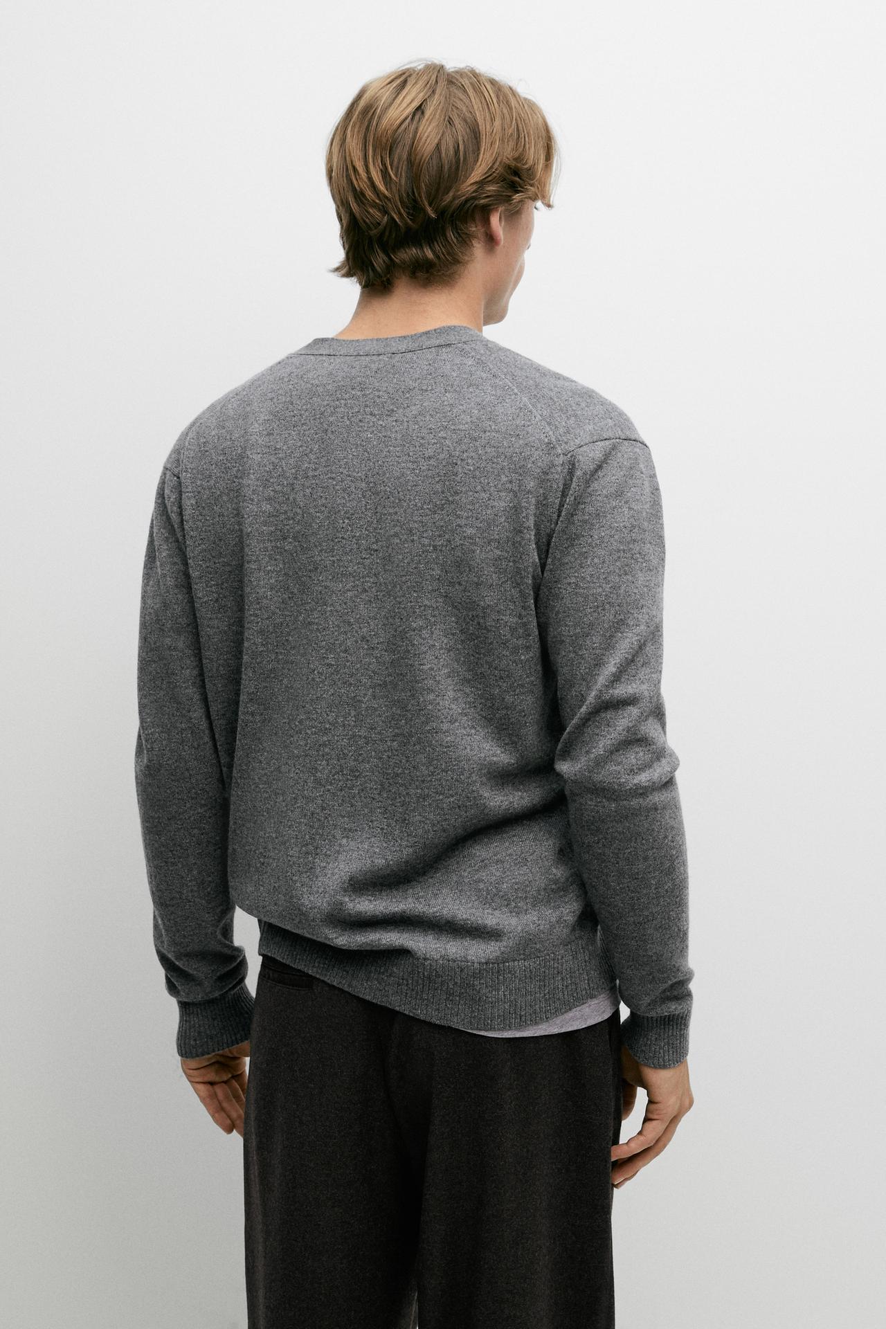 100% wool knit button cardigan — Medium Grey