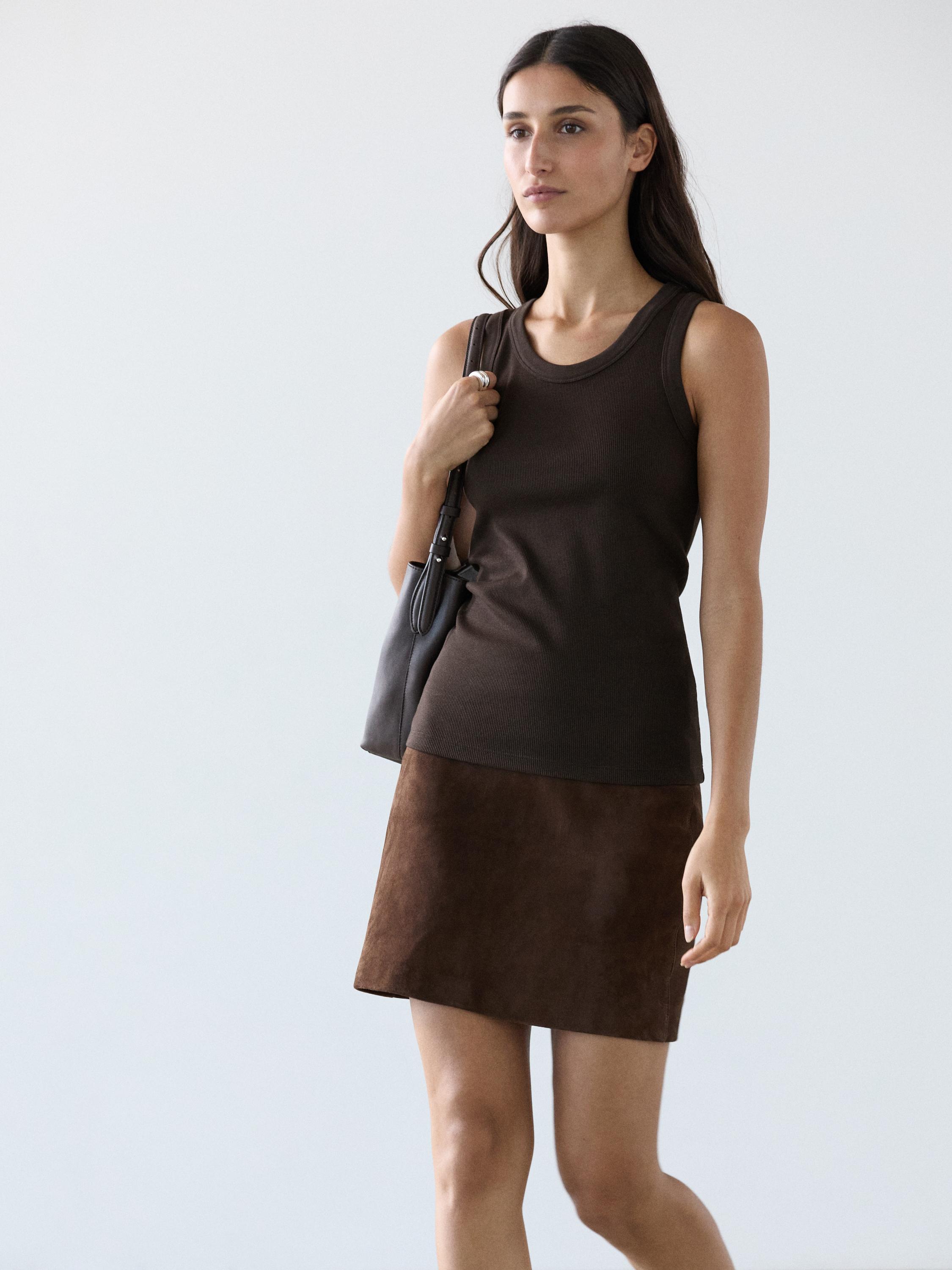 Puuvillasisaldusega põllkaelusega T-särk