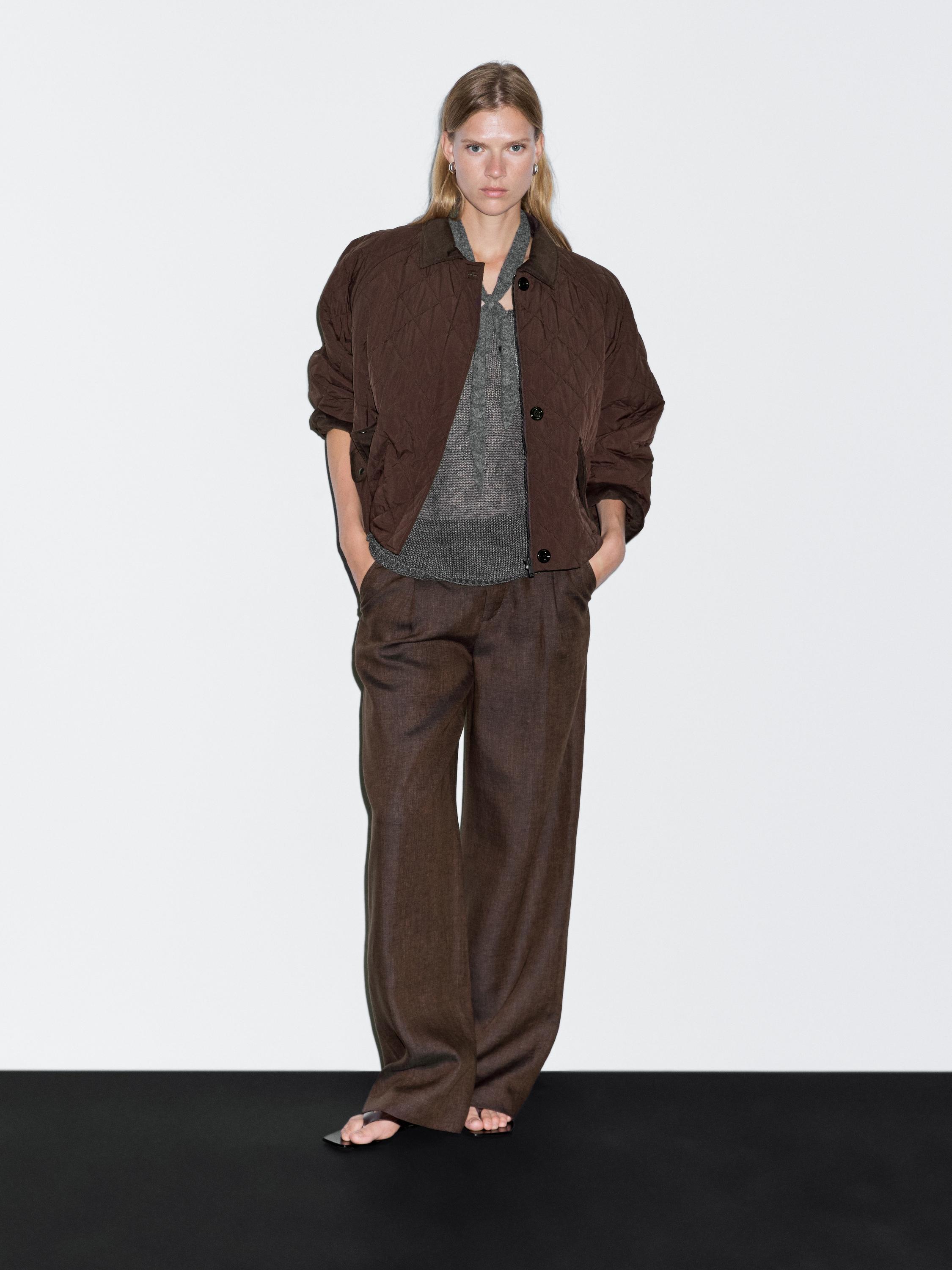 جاكيت قصير مقاوم للماء بتفصيل مضلع