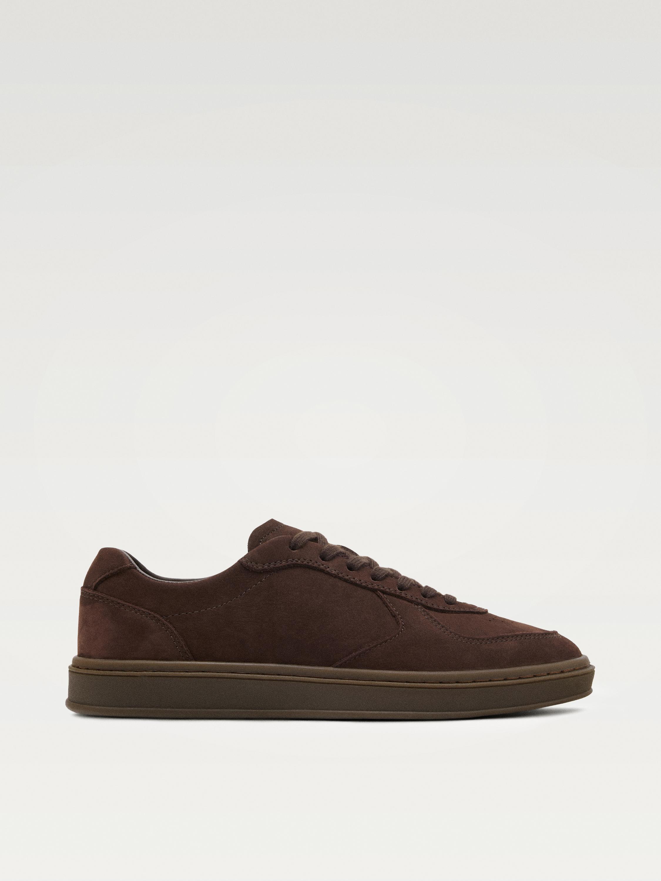 Nubuck trainers with contrast sole — BURGUNDY