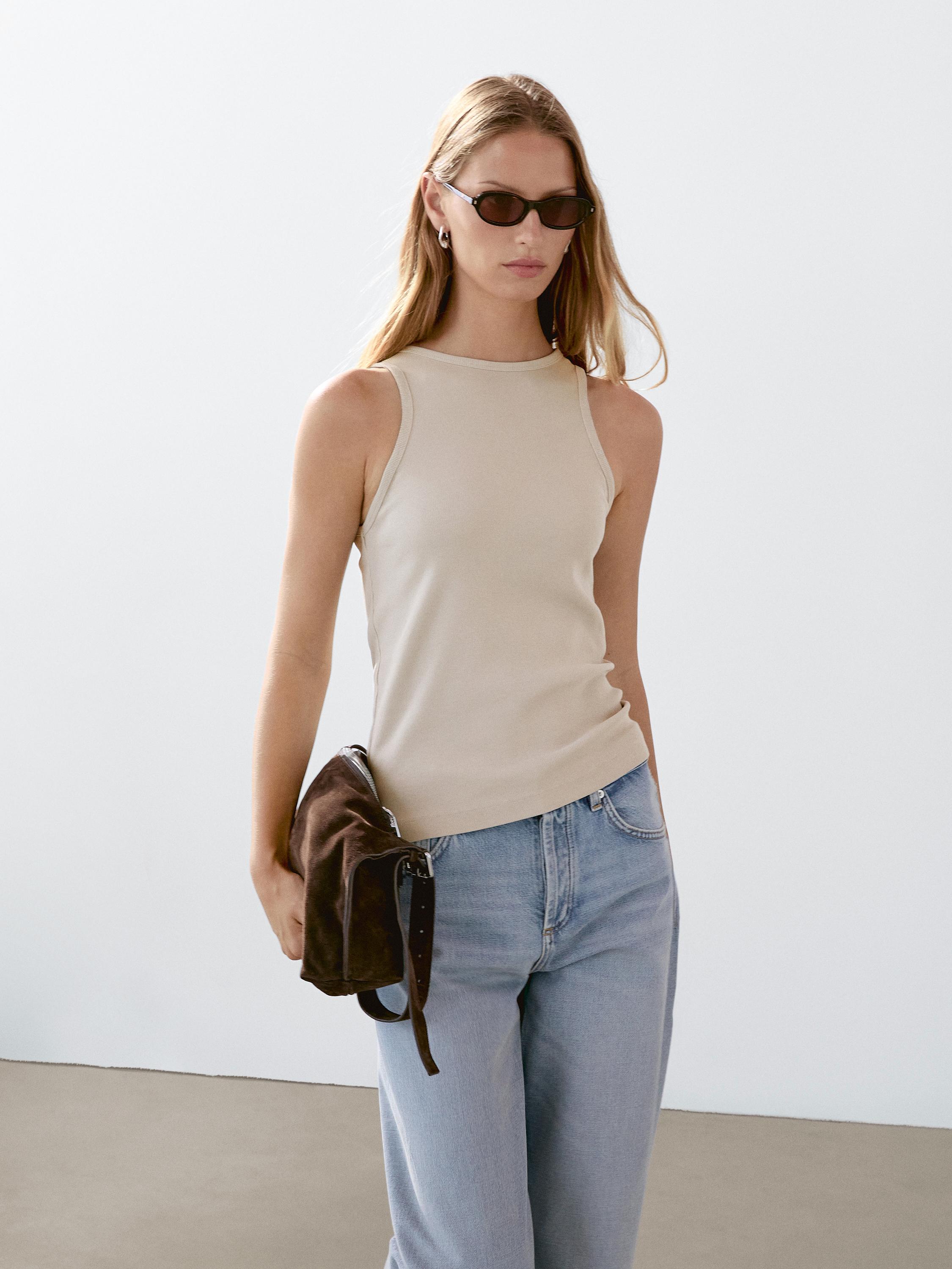 Ribbed halter top