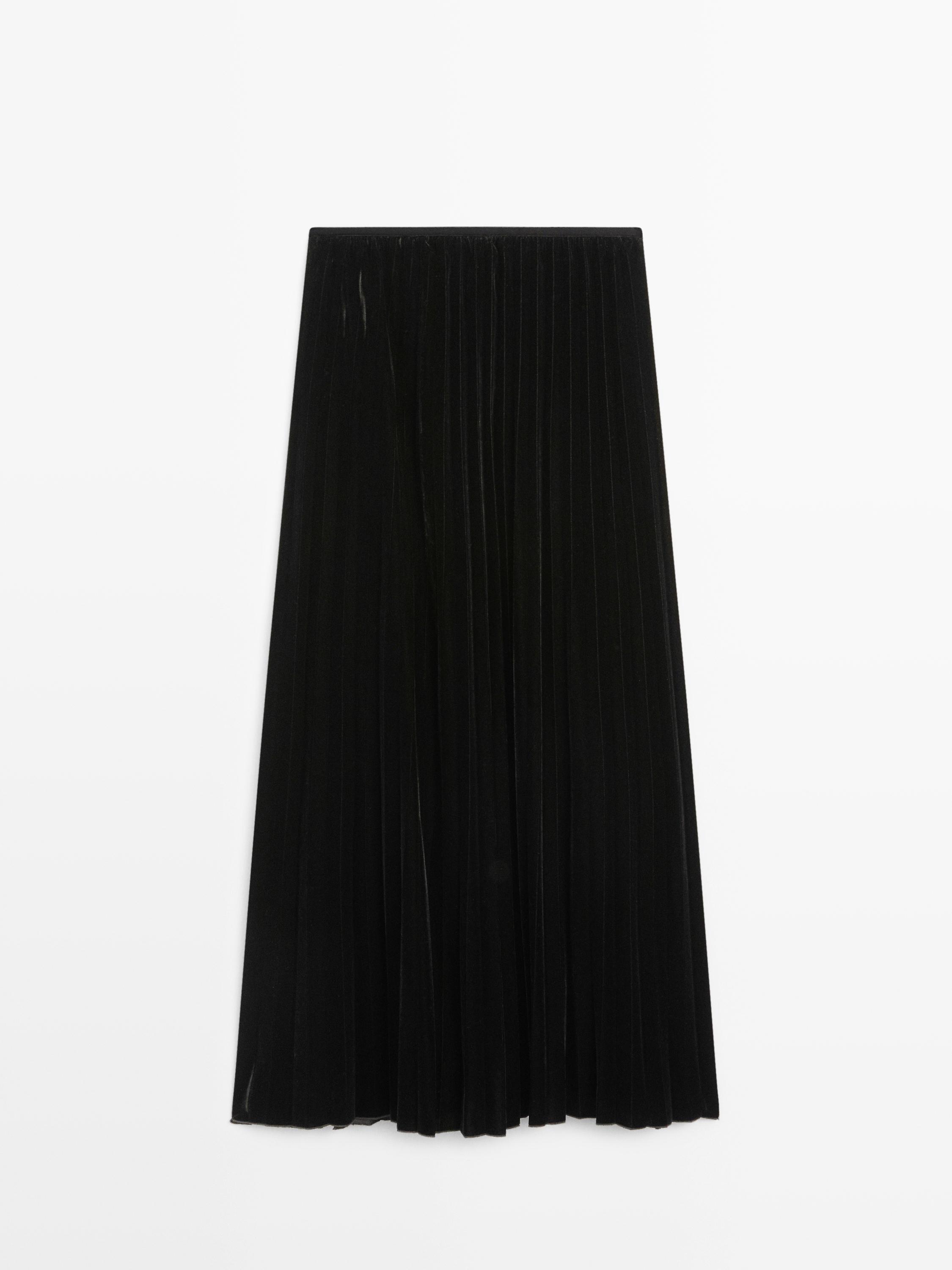 تنورة طويلة مخملية بليسيه