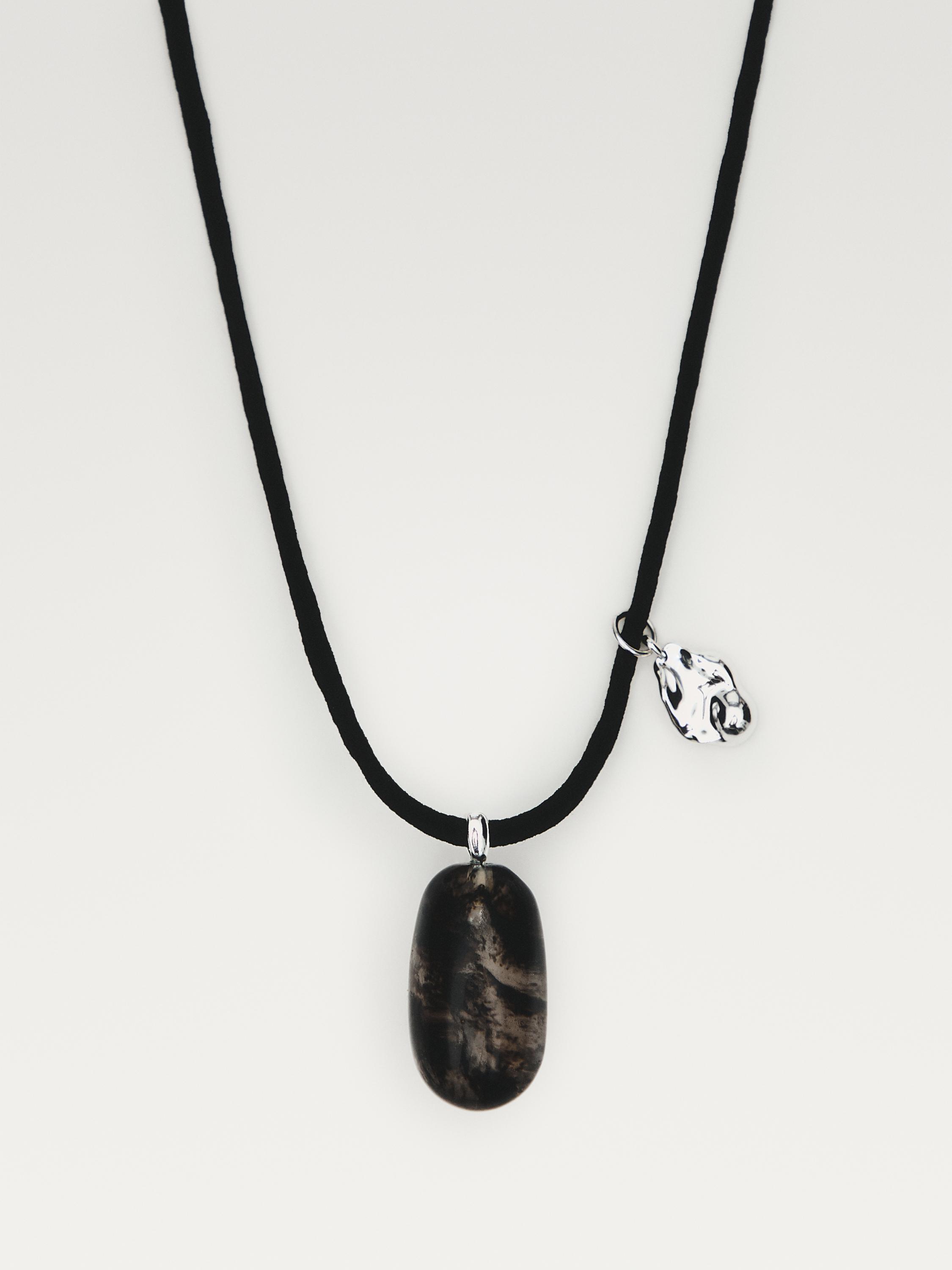 Stone cord necklace
