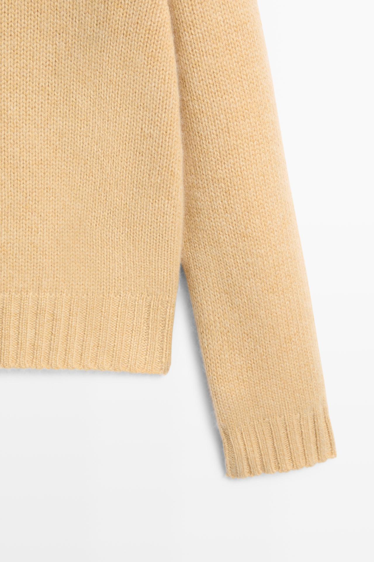 Knit 100% cashmere round neck sweater — Vanilla