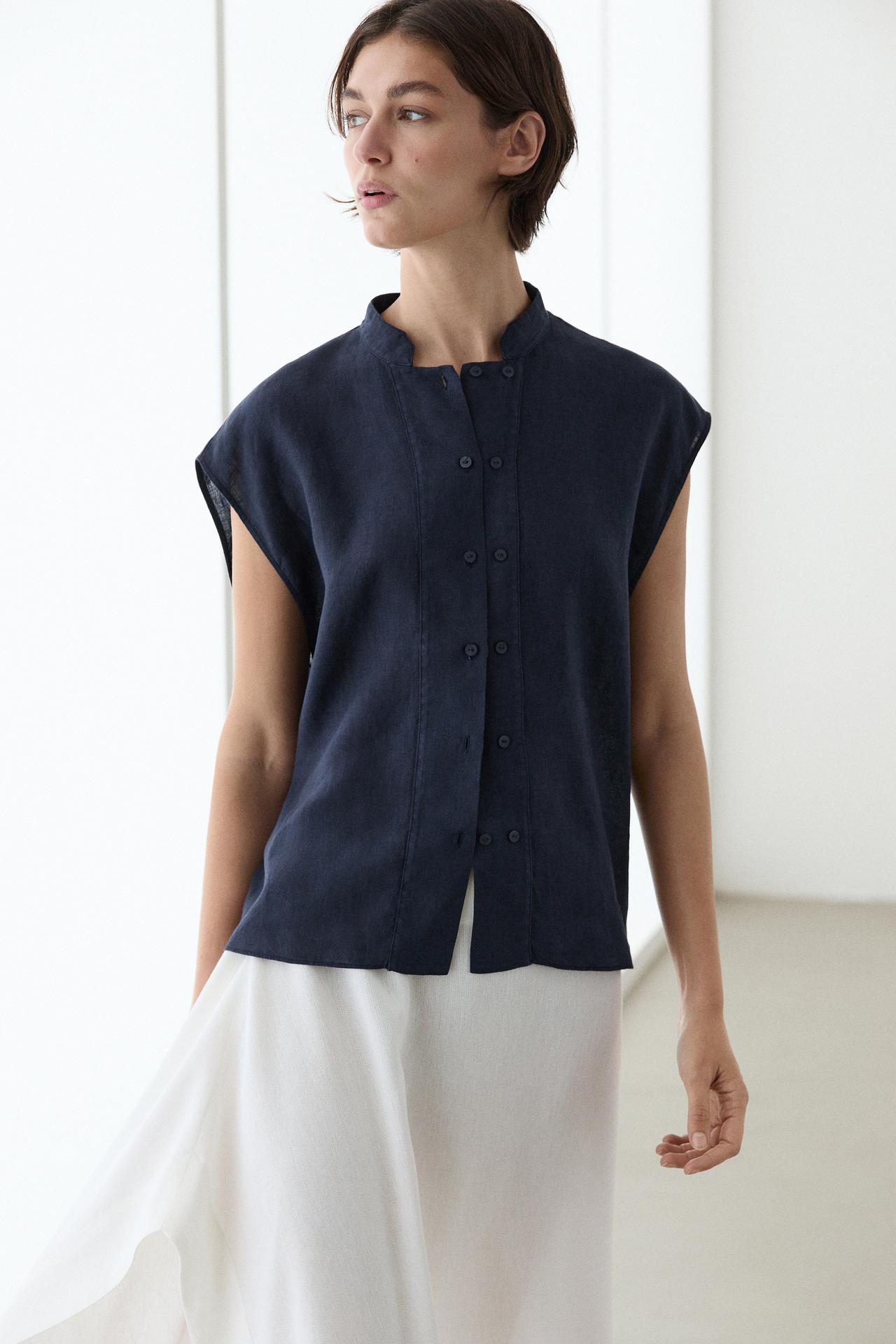 Flowing 100% linen shirt with button detail — DARK NAVY