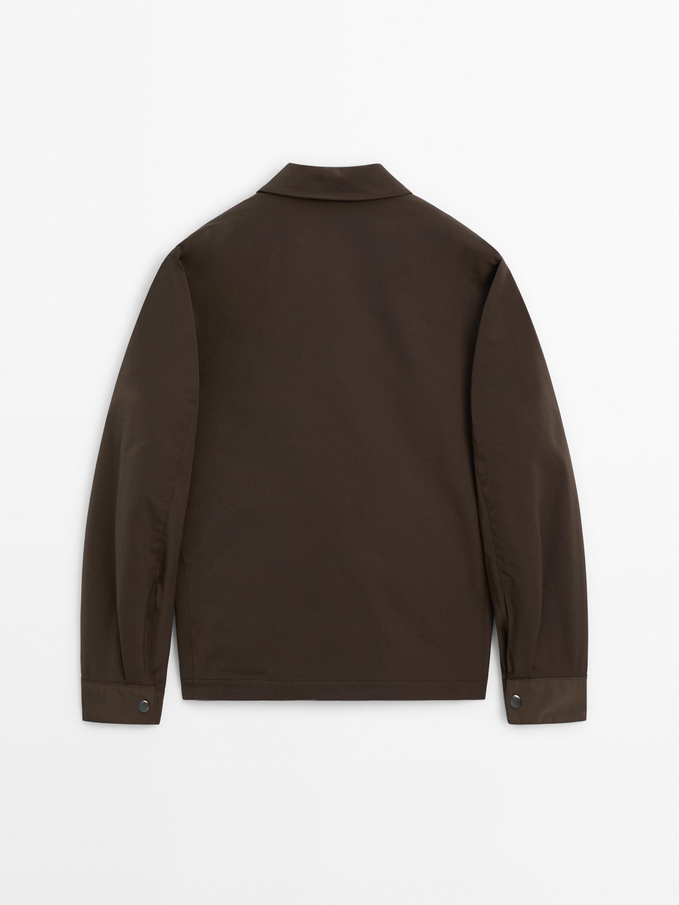 Jacket with pocket details