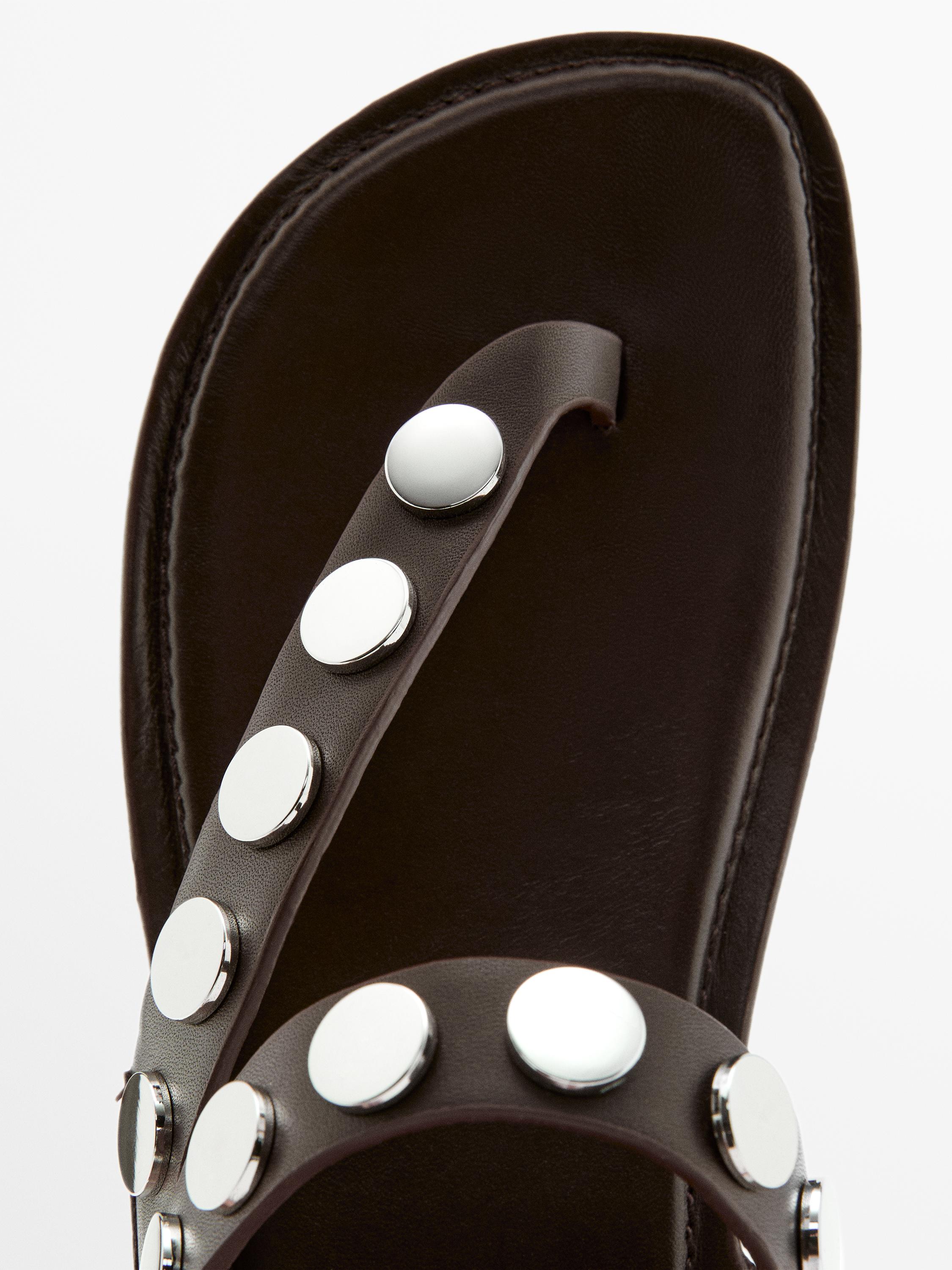Leather sandals with studs — BROWN