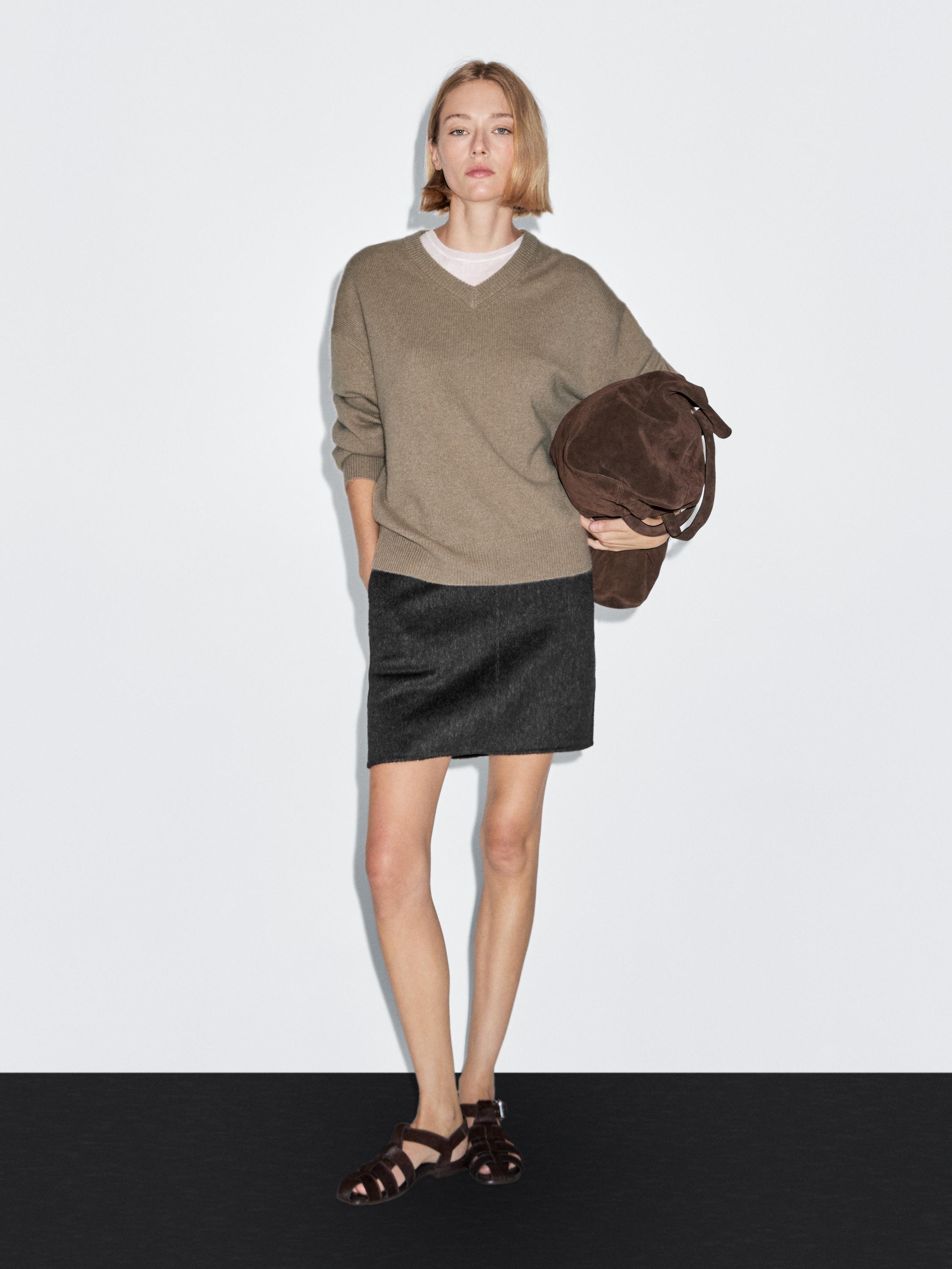 Short faux fur skirt
