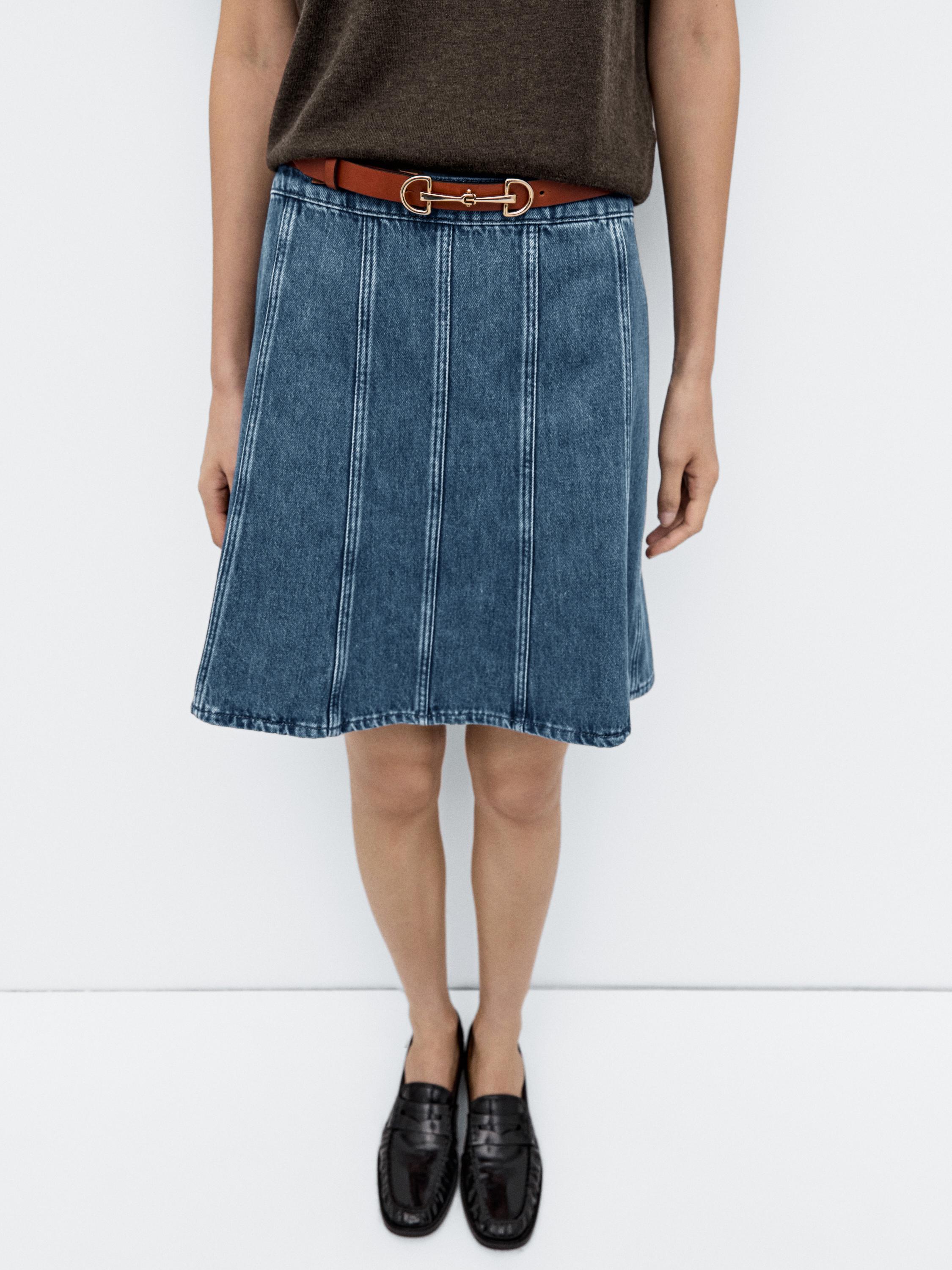 Short denim skirt with seam details