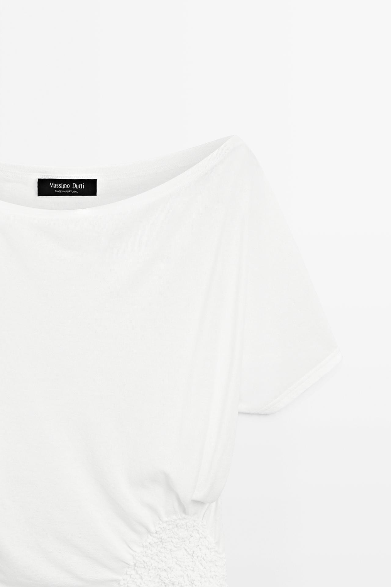 Asymmetric top with embroidered detail — Off white