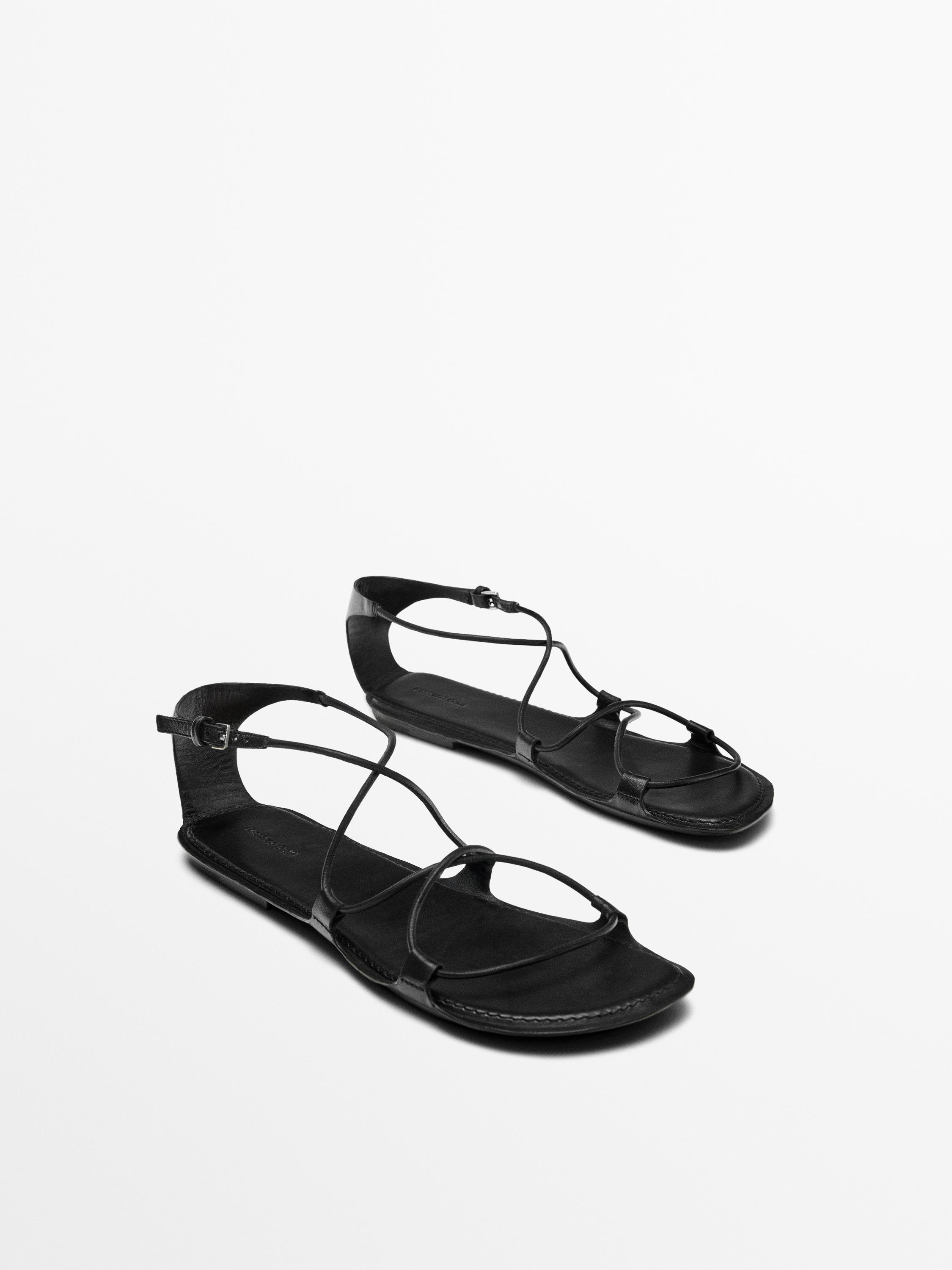 صندل مسطح بحمالات