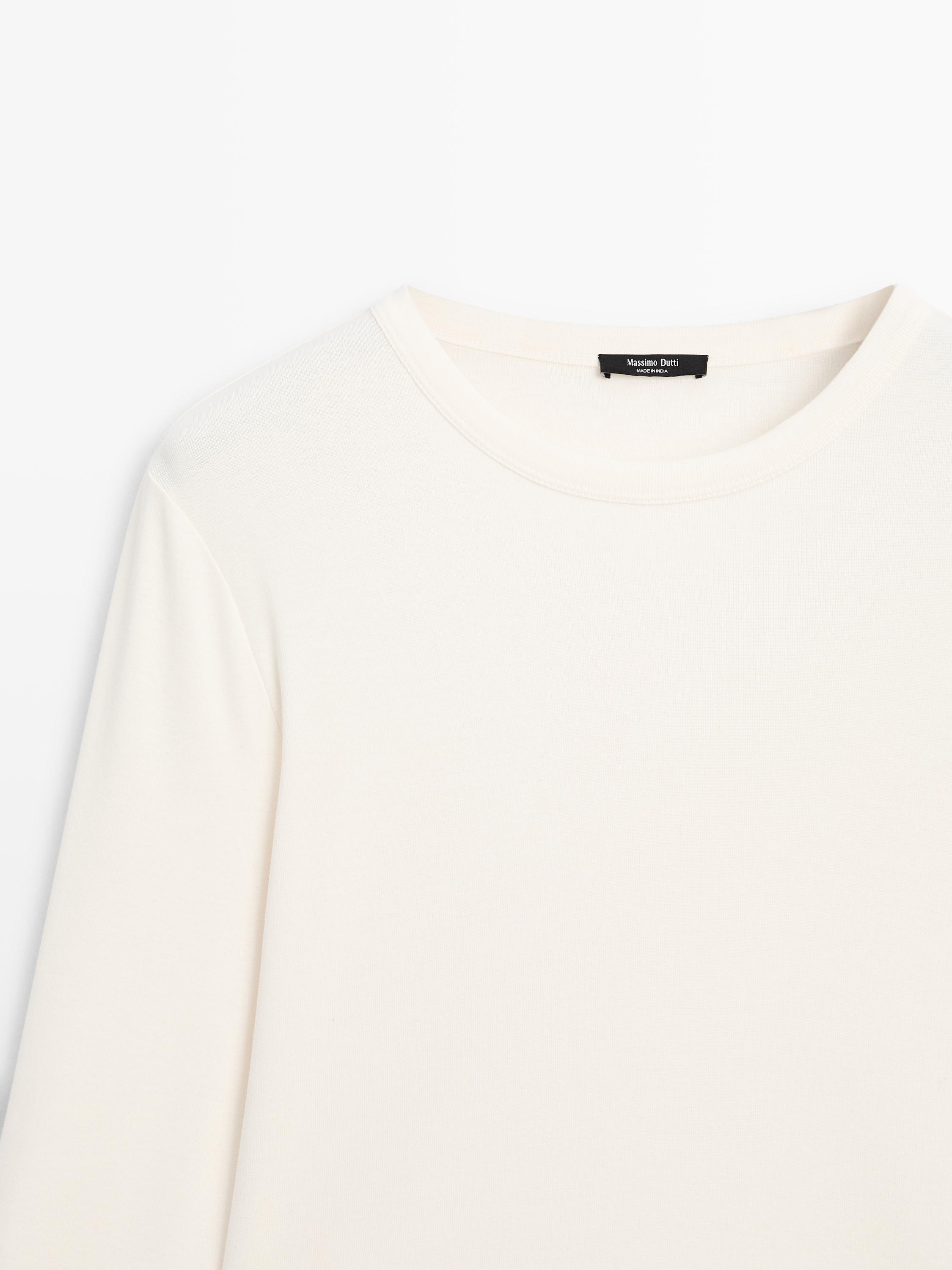 Langarmshirt mit abgerundetem Saum