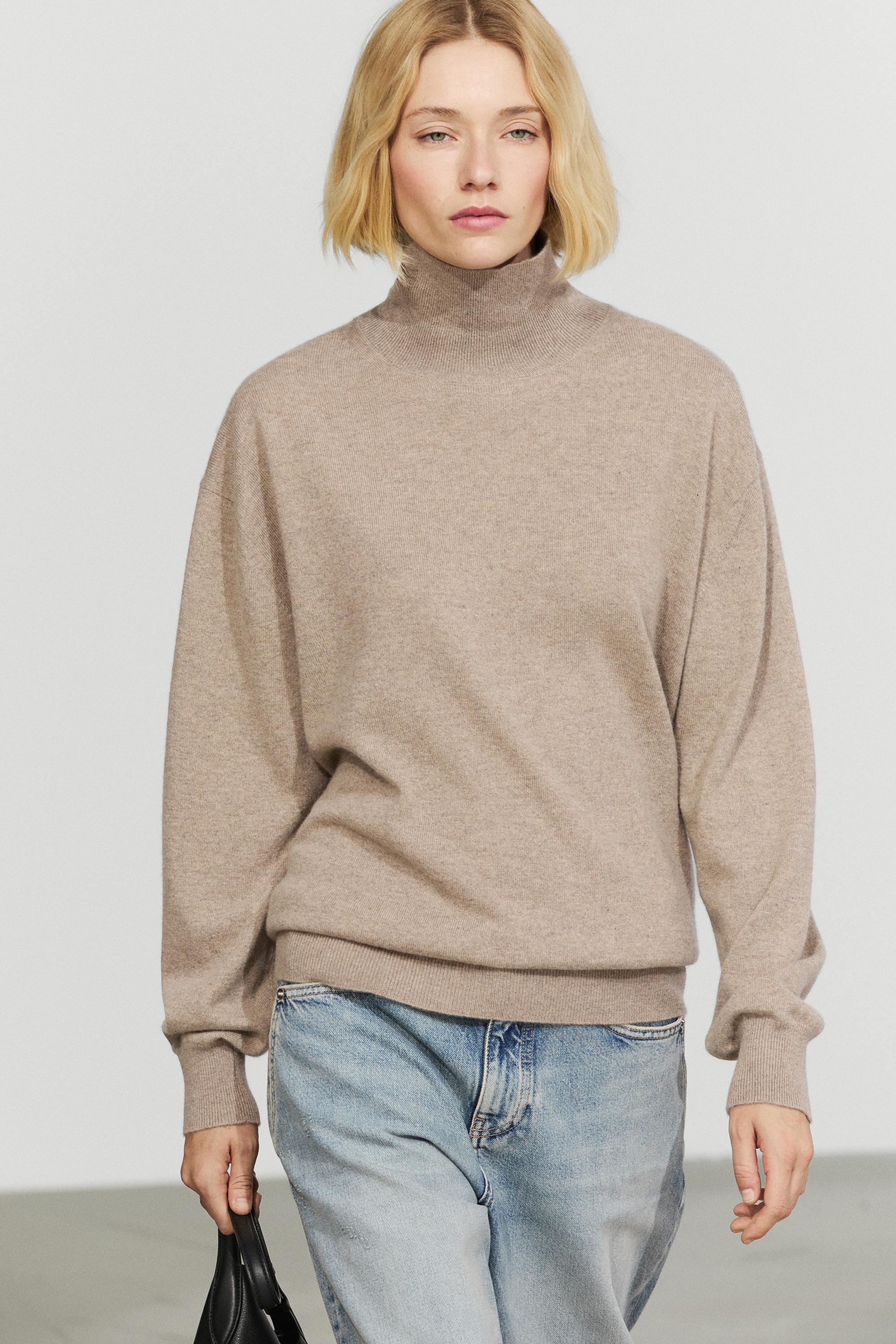100% cashmere high neck knit sweater