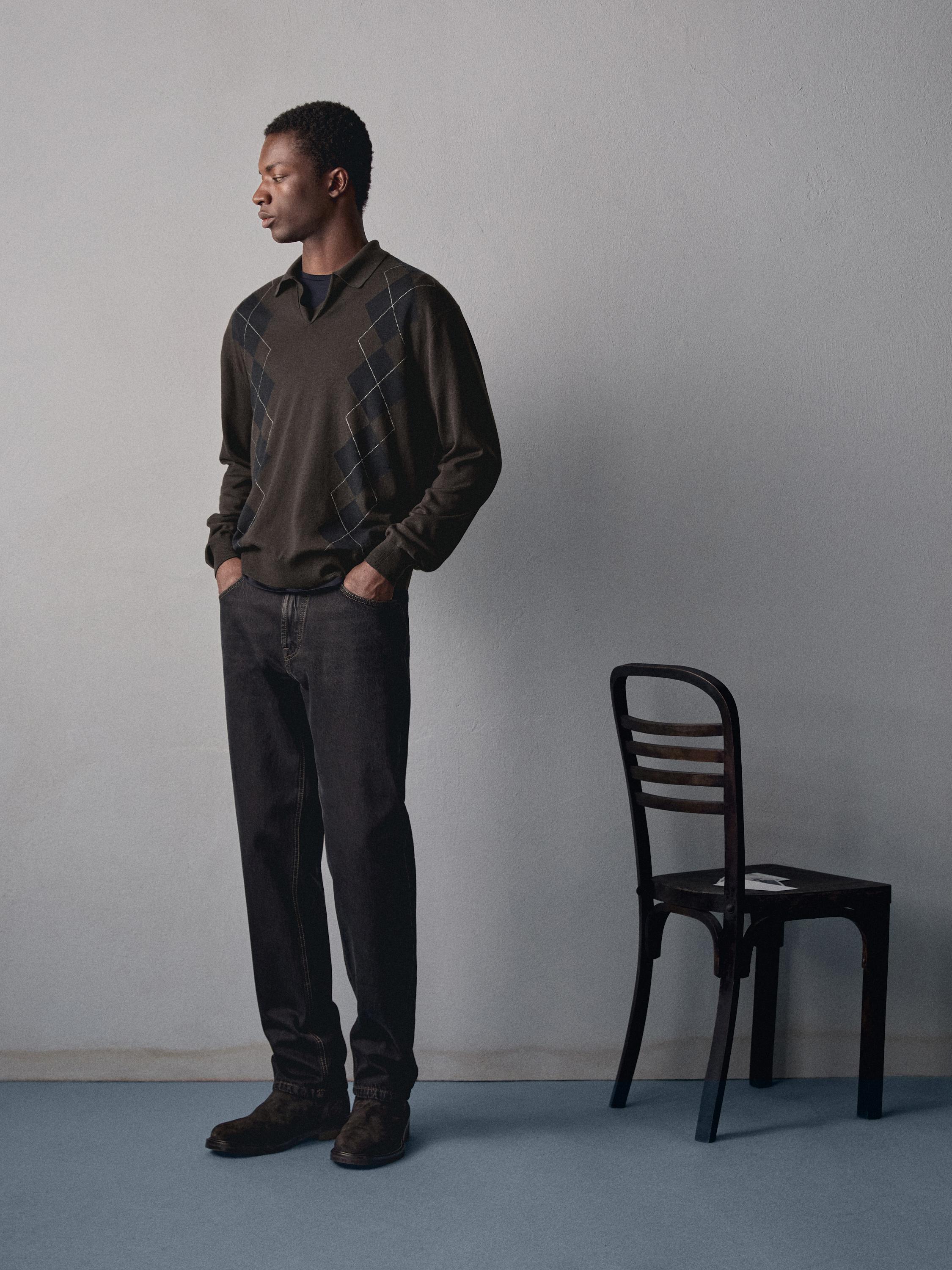 Wool blend argyle knit polo sweater — BROWN
