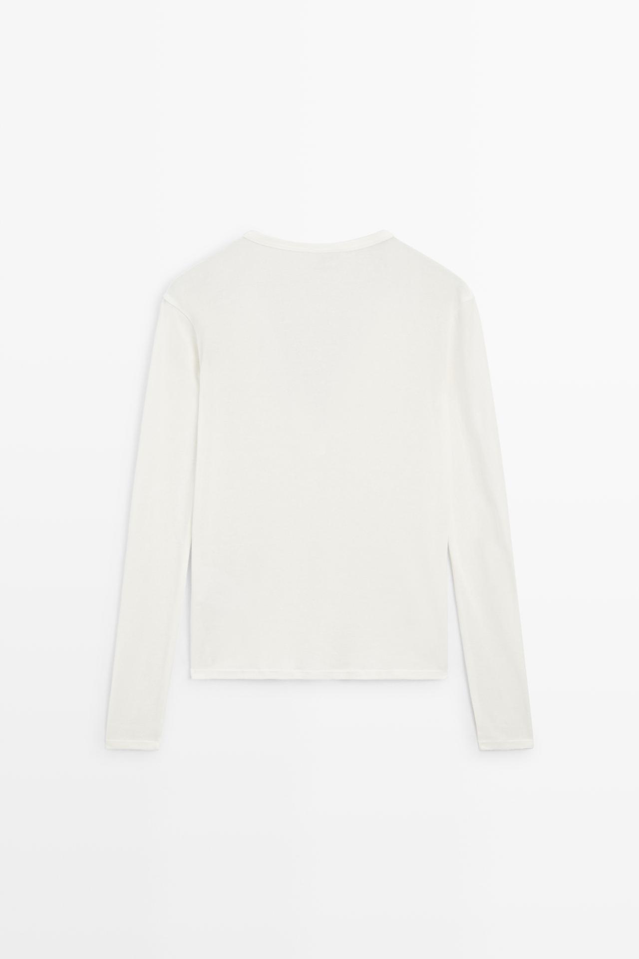 100% cotton V-neck T-shirt — CREAM