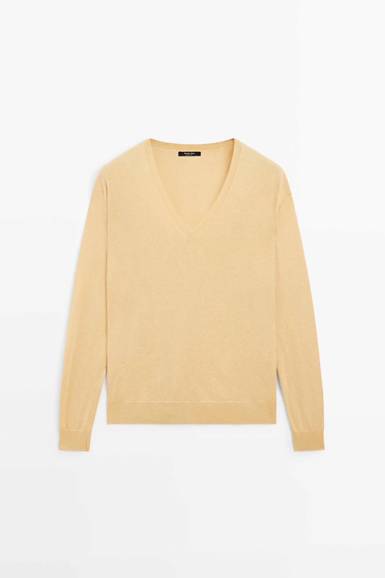 V-neck knit sweater — Vanilla