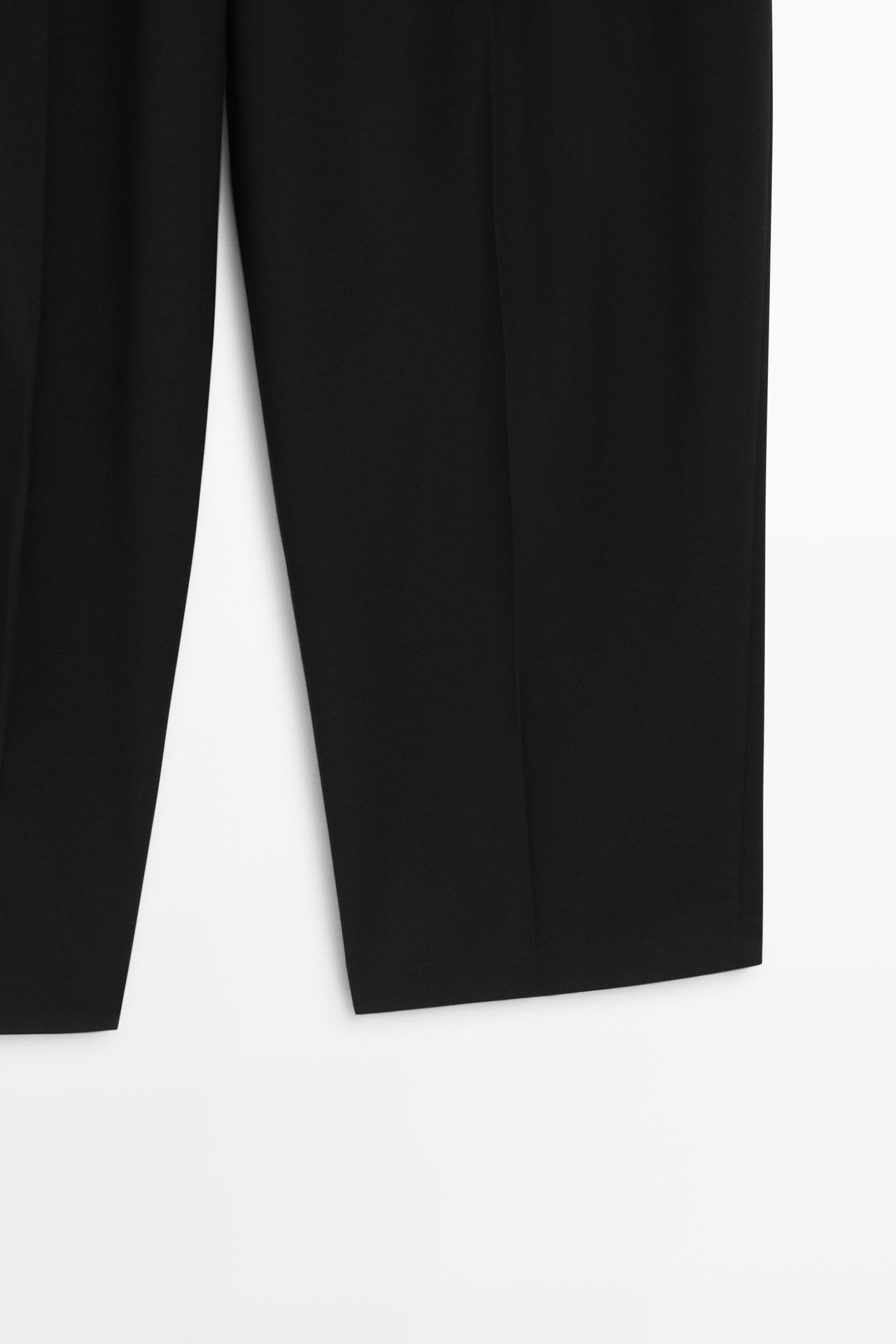 Carrot fit pants with dart detail — BLACK