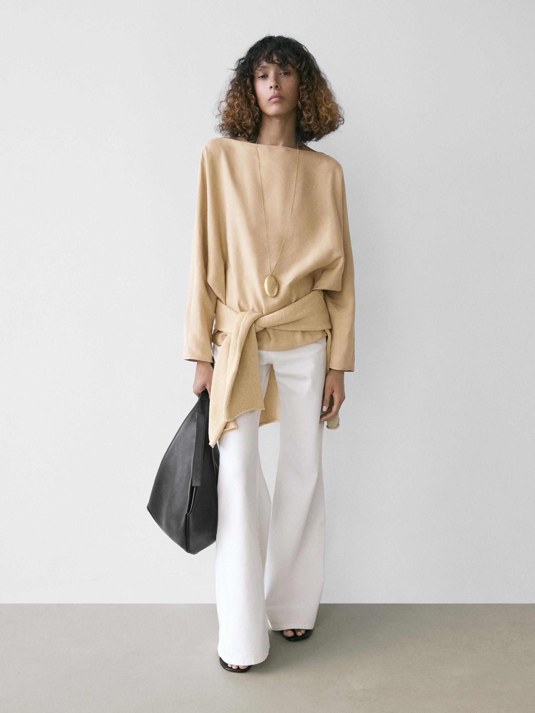 Flowing boat neck shirt — BEIGE