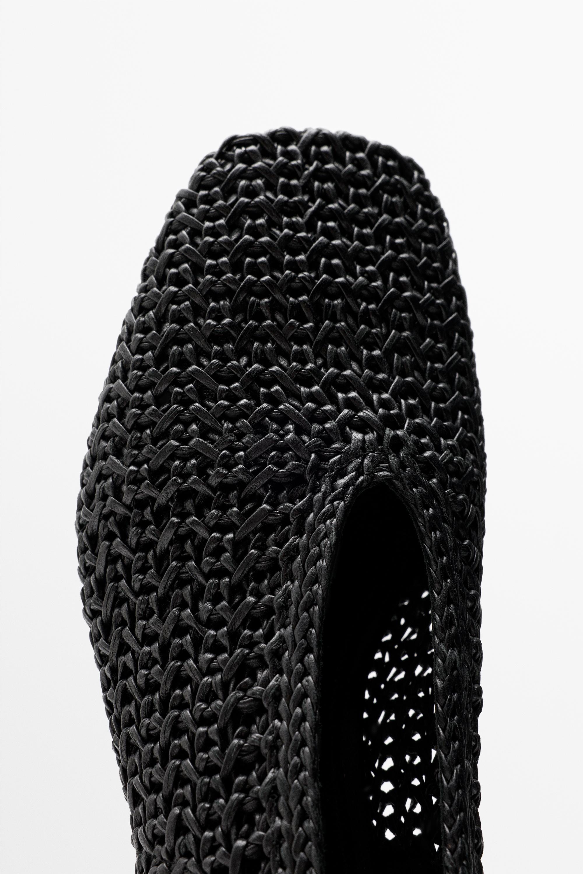 Braided leather heel shoes — BLACK