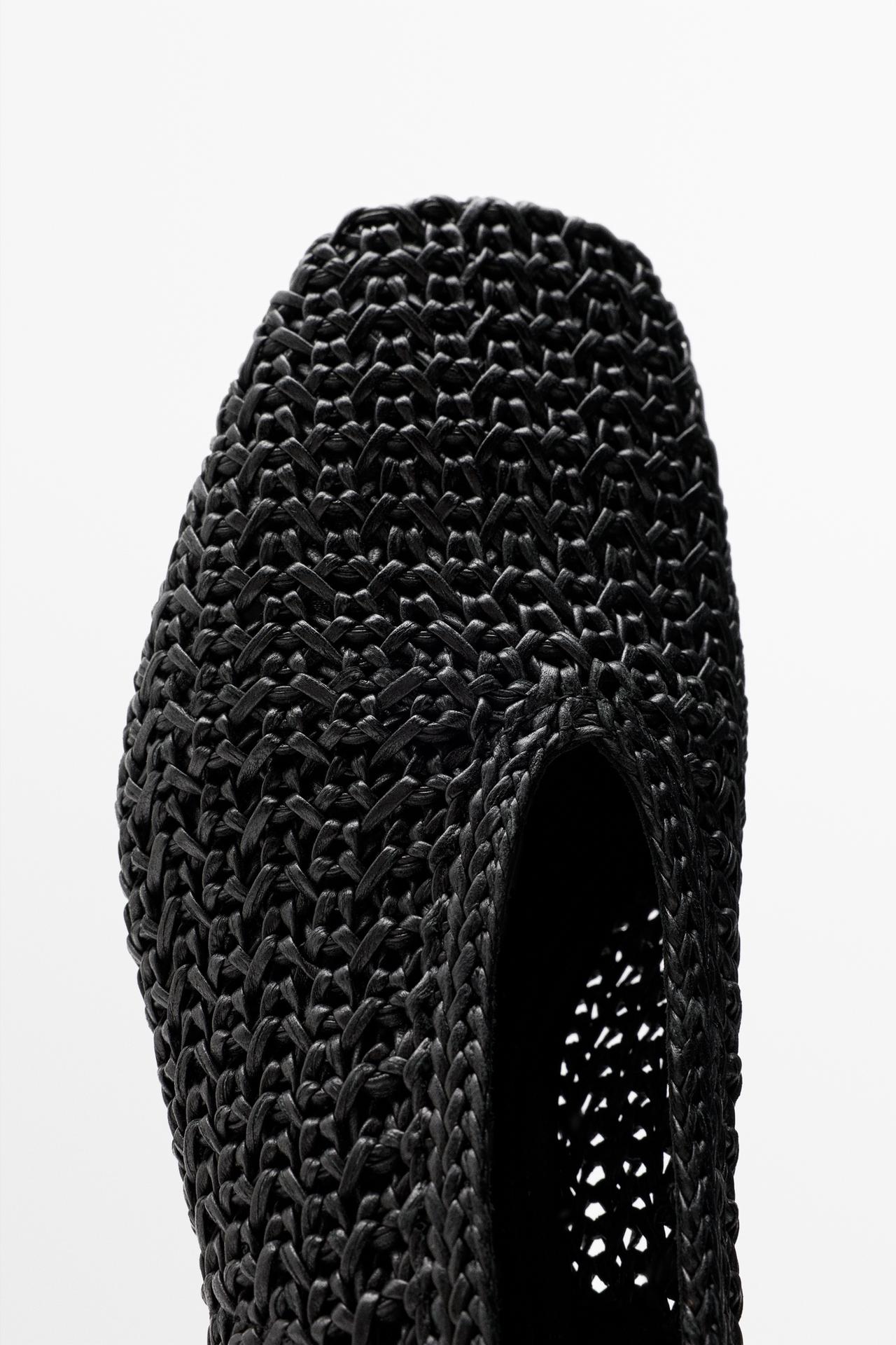 Braided leather heel shoes — BLACK