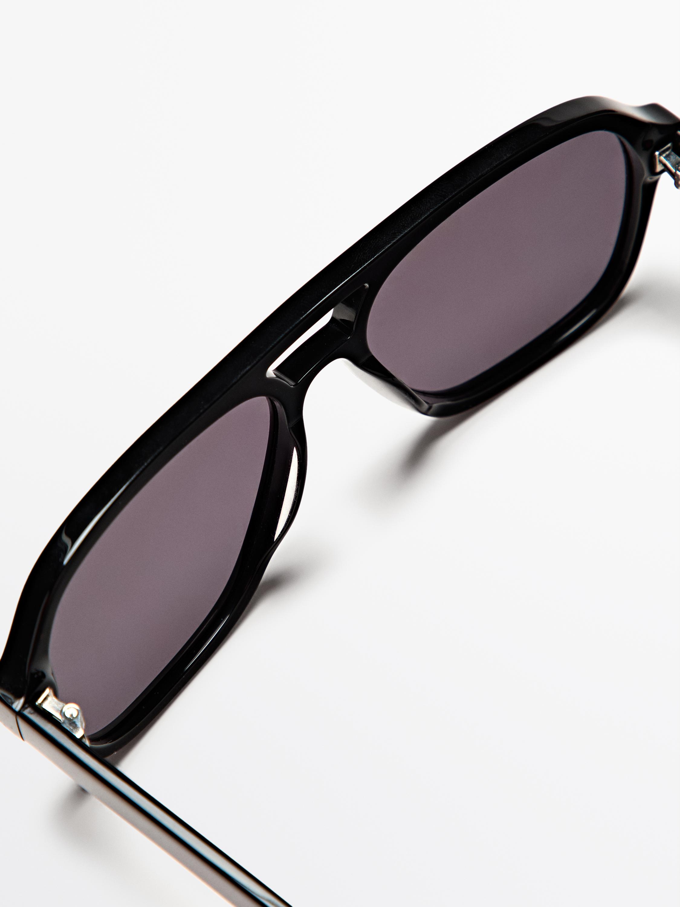 Ochelari de soare tip aviator