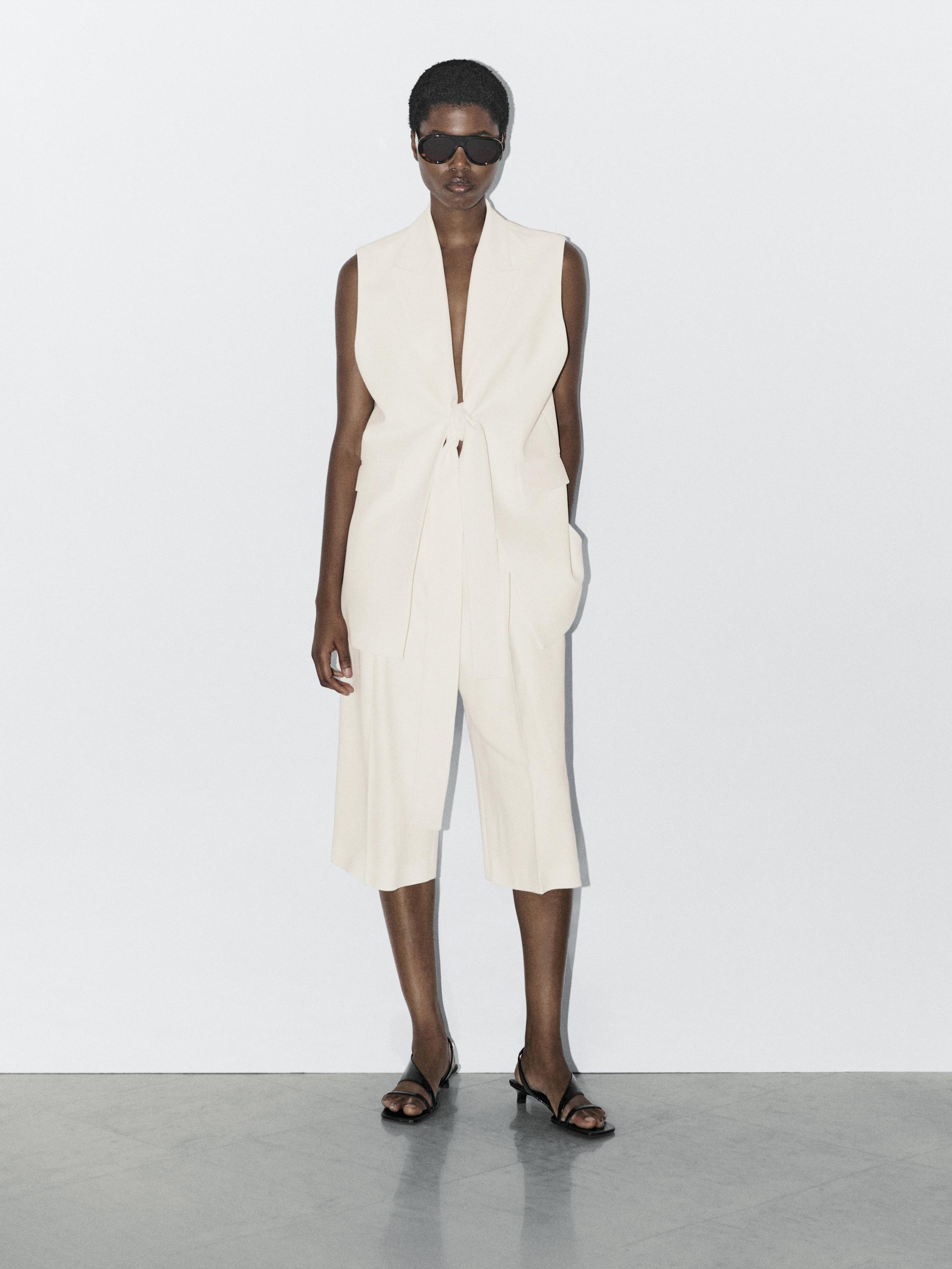 Elegancka kamizelka z wiązaniem − STUDIO