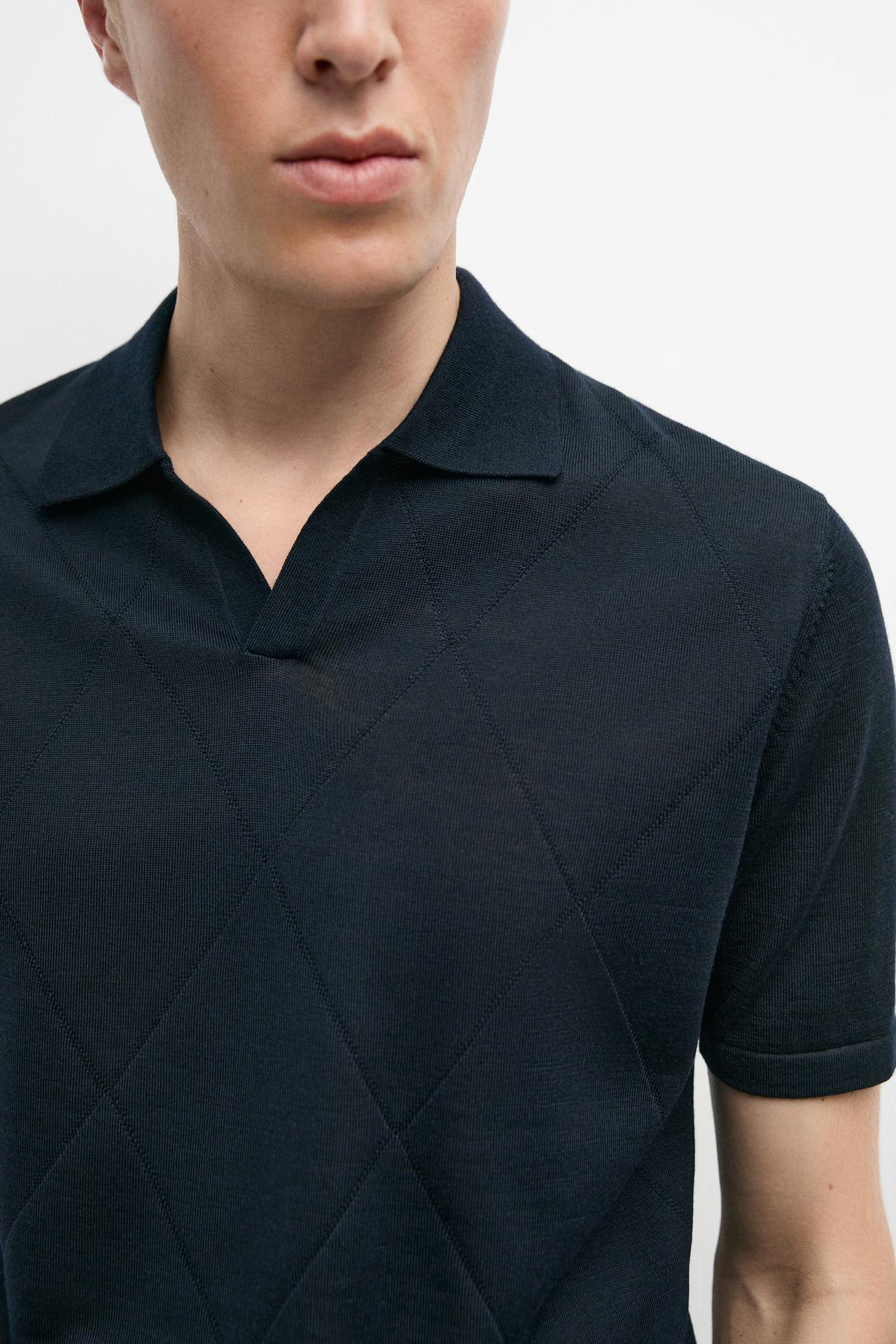 Argyle knit polo sweater — NAVY BLUE