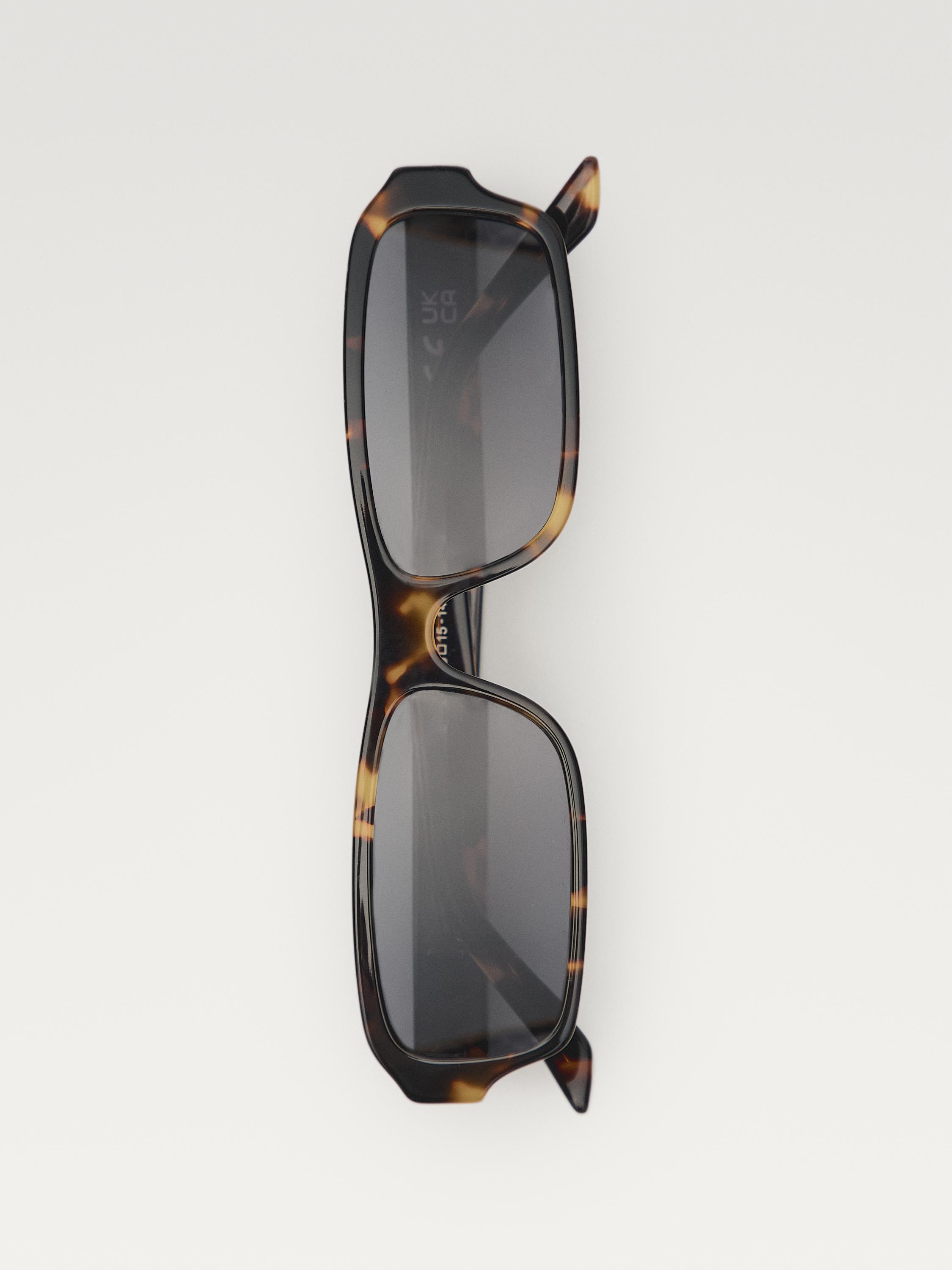 Elongated sunglasses
