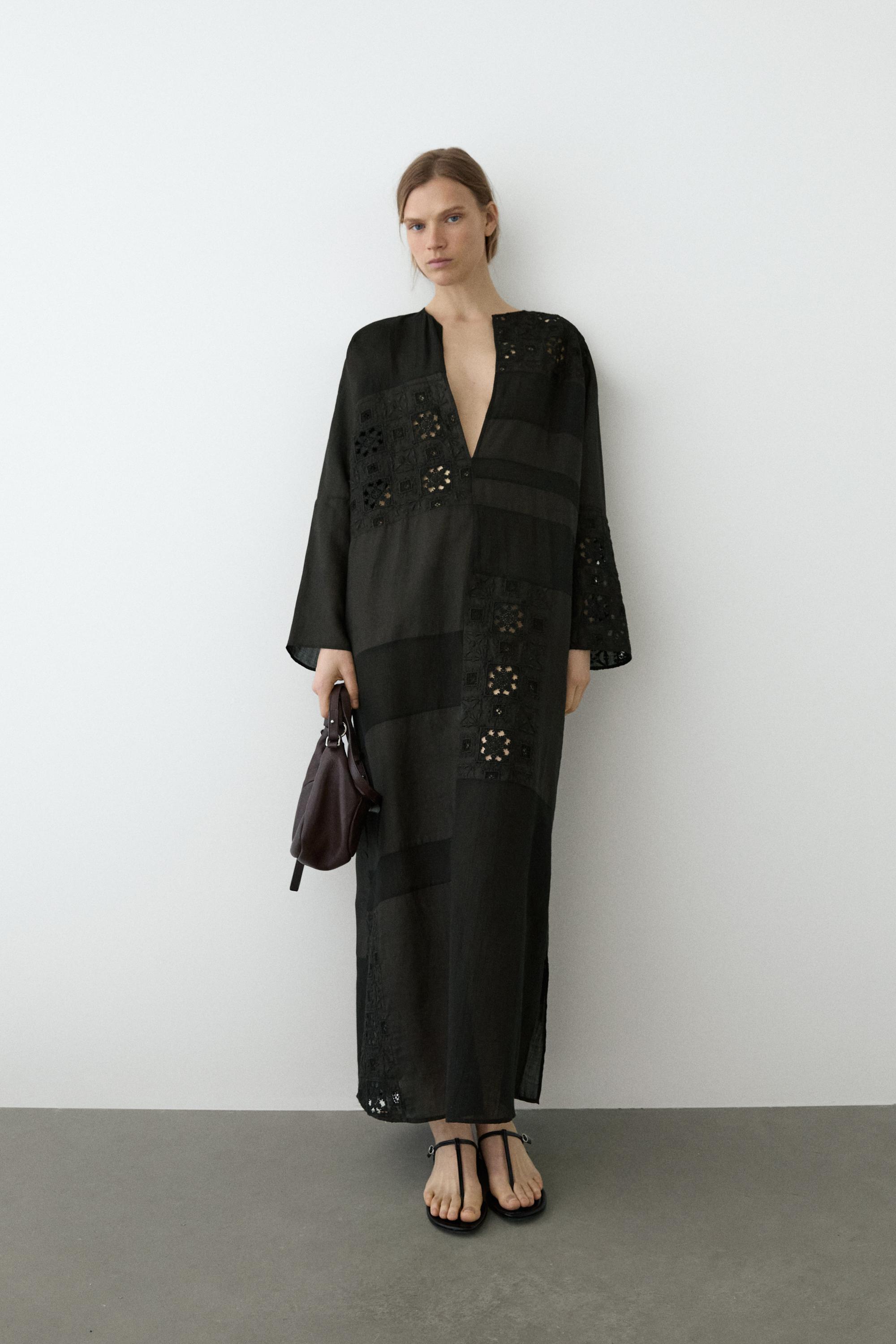 Flowing embroidered kaftan dress — BLACK