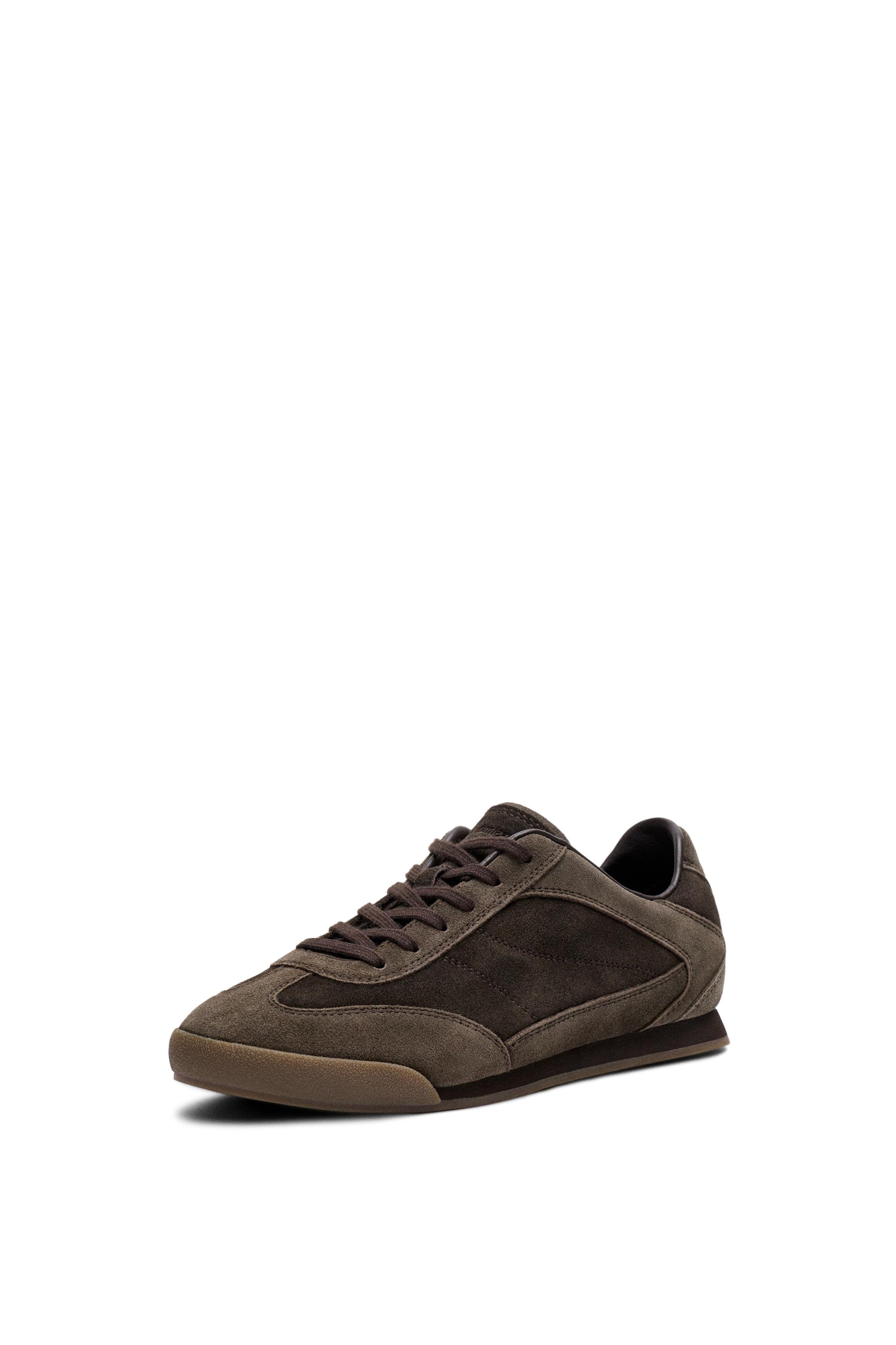 Contrast leather trainers — BROWN
