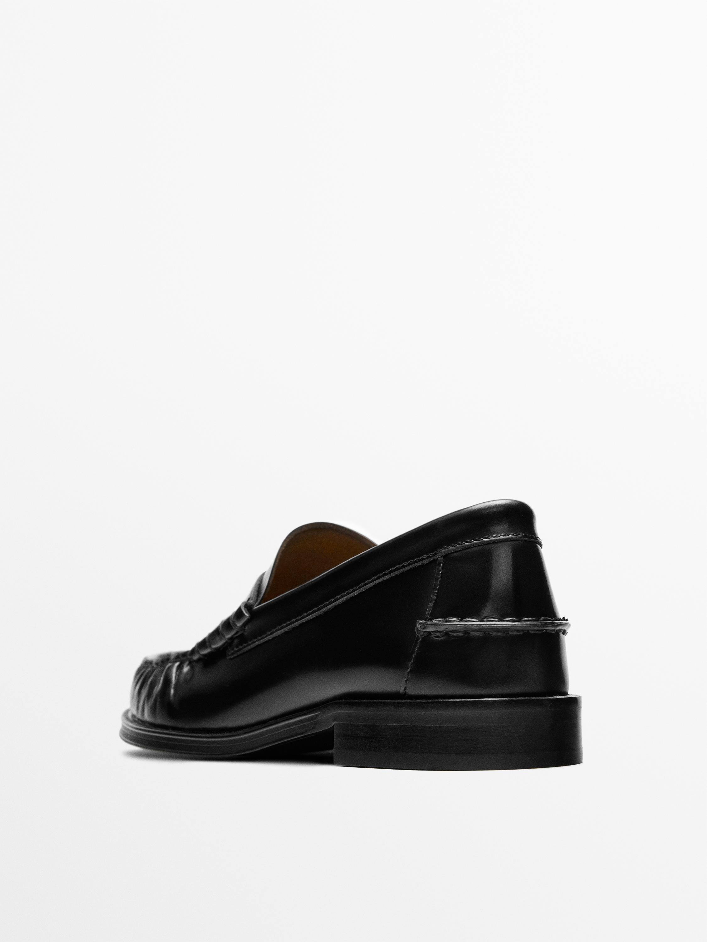 Leather loafer — BLACK