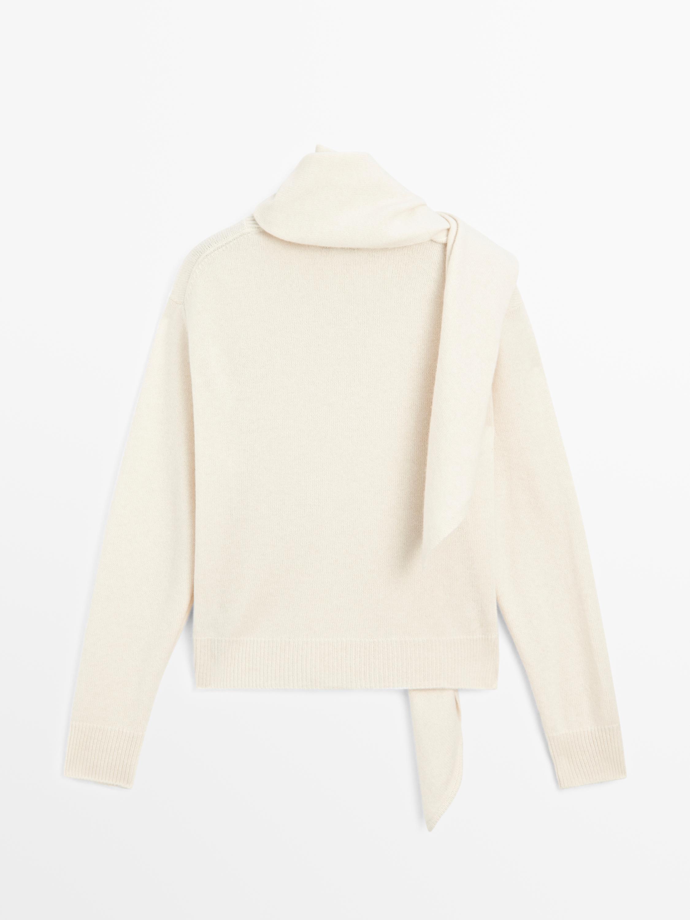 Maglia con colletto a foulard 100% cashmere