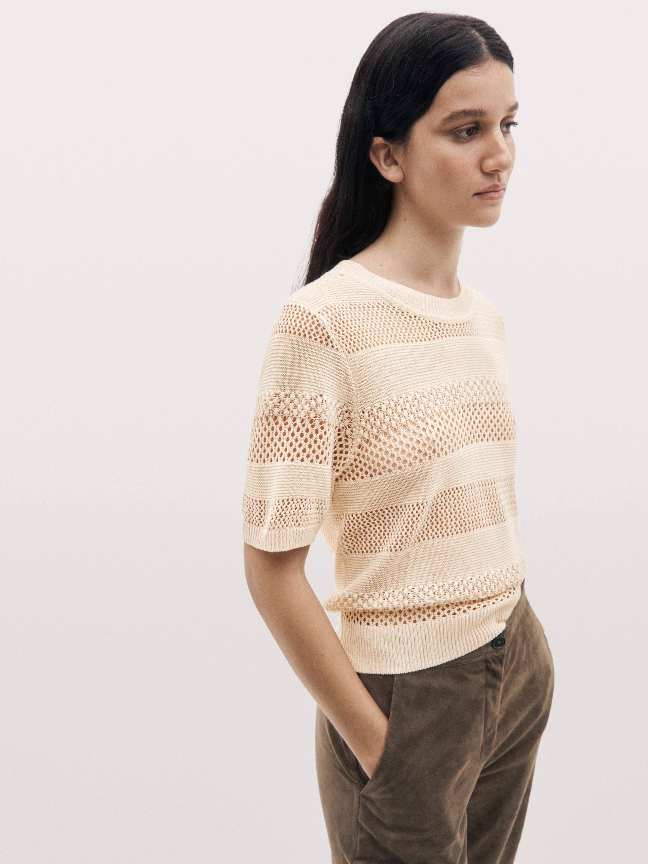 Short sleeve cutwork top