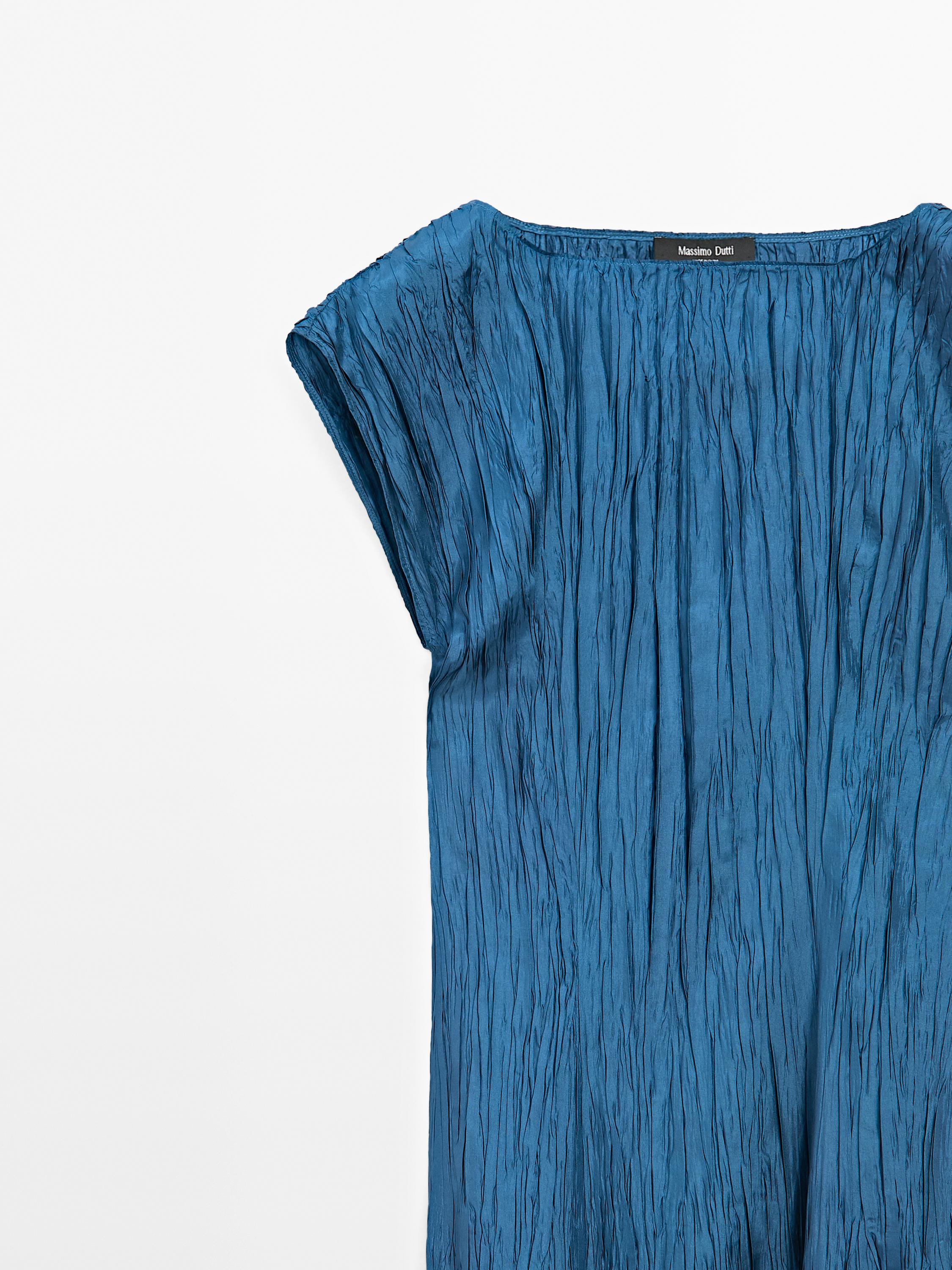 Pleated raglan sleeve midi dress