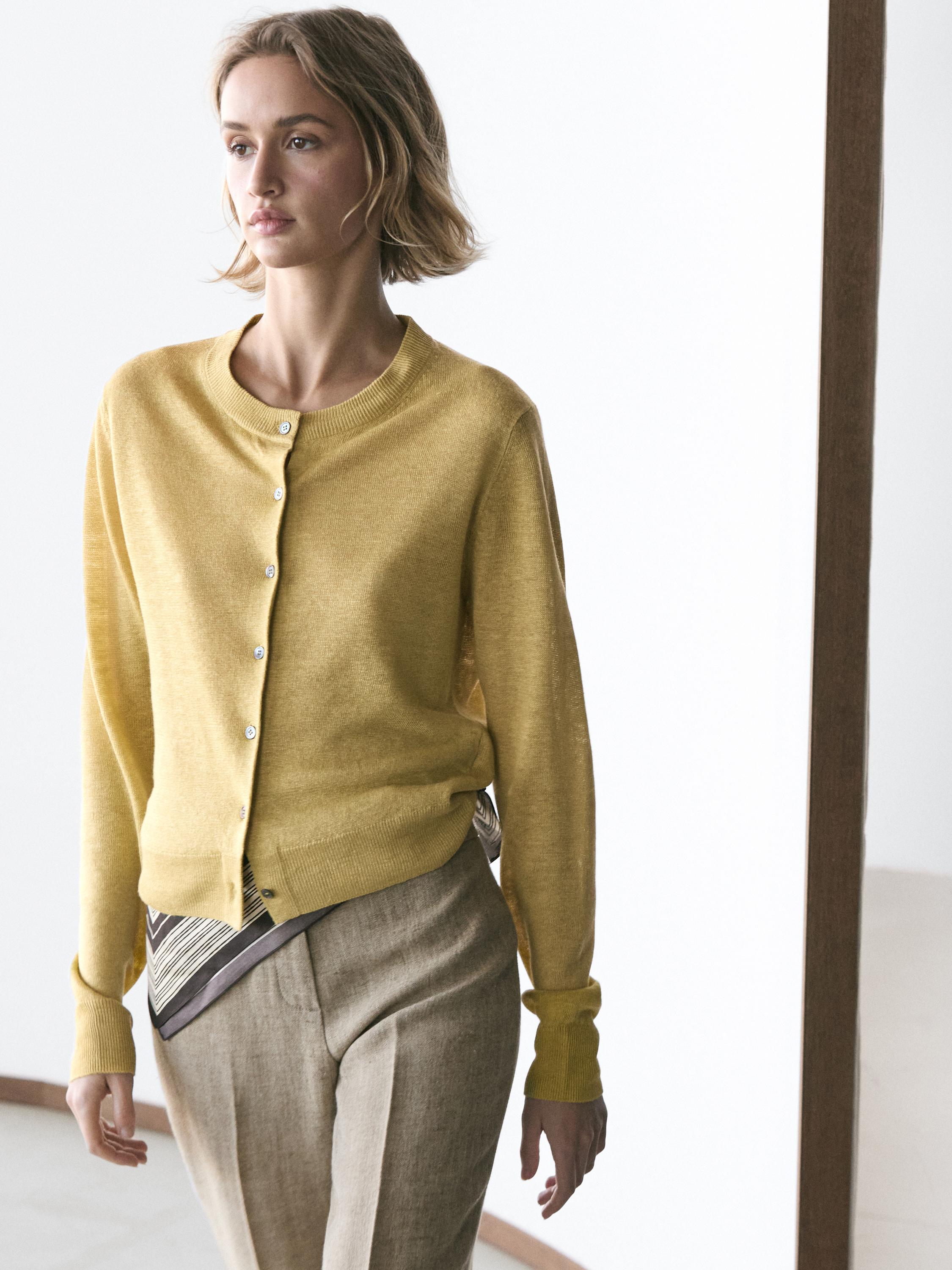 Short linen knit cardigan