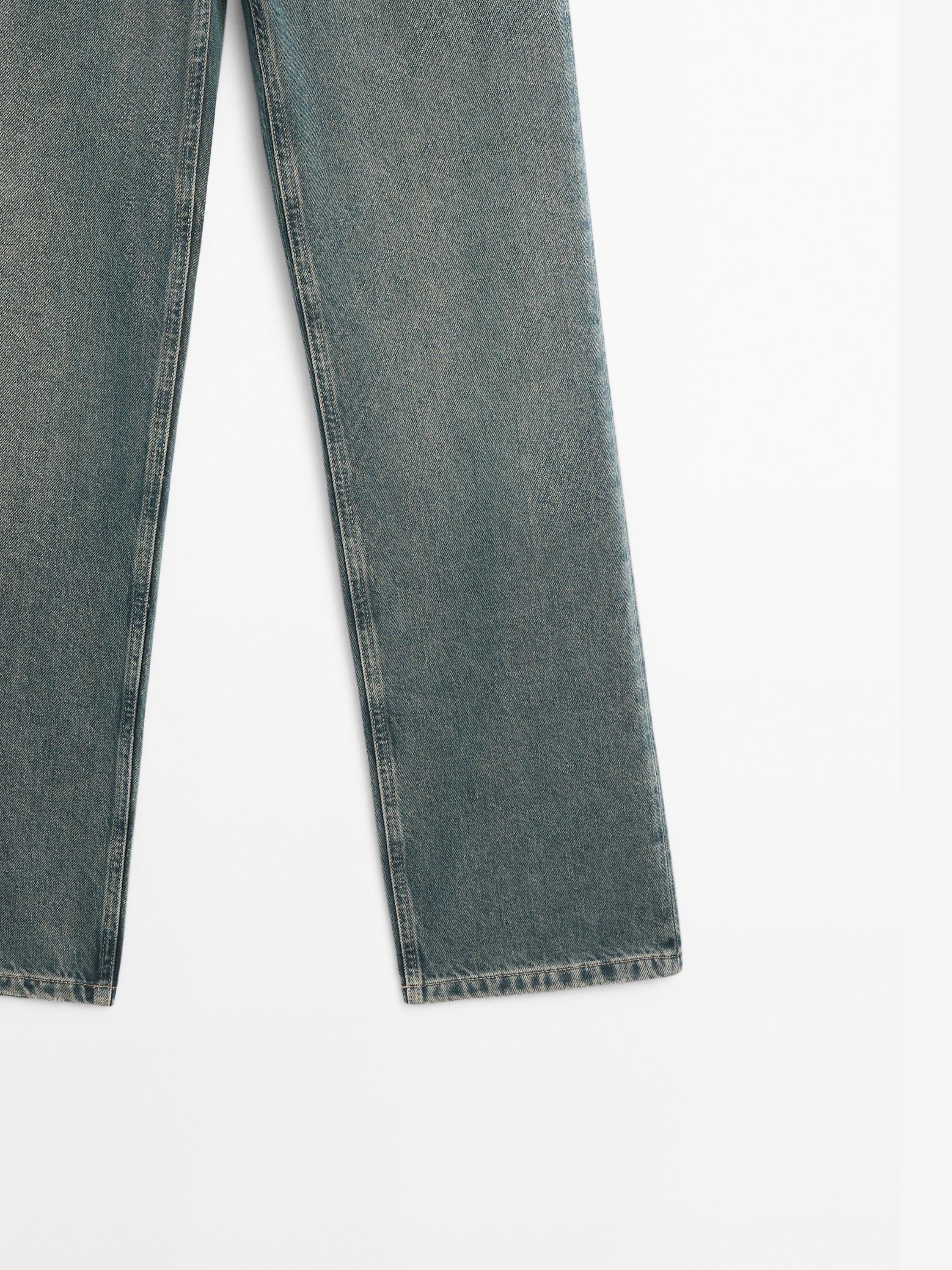 Straight-leg high-waist jeans