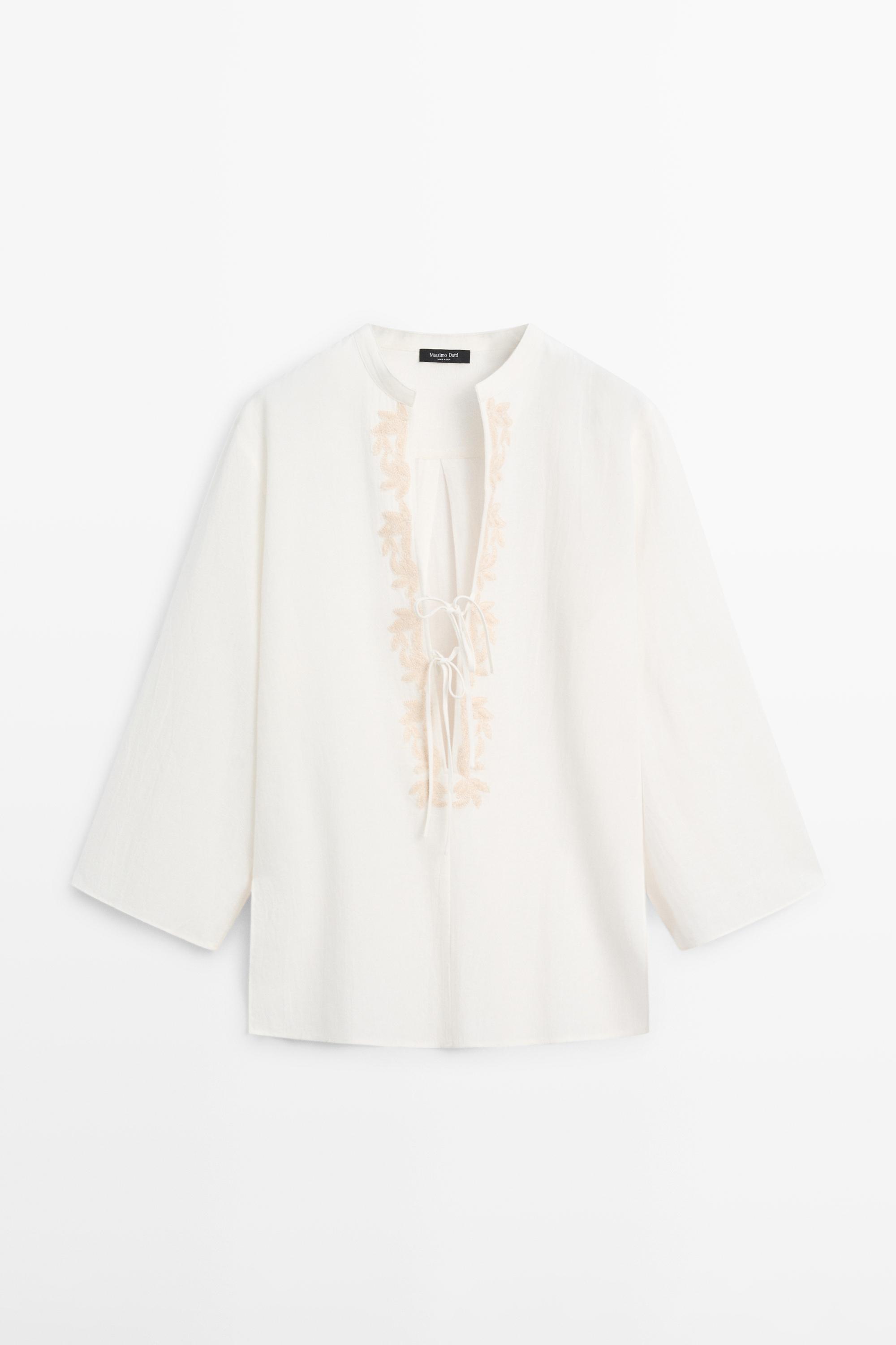 Hakim yaka işlemeli dökümlü bluz