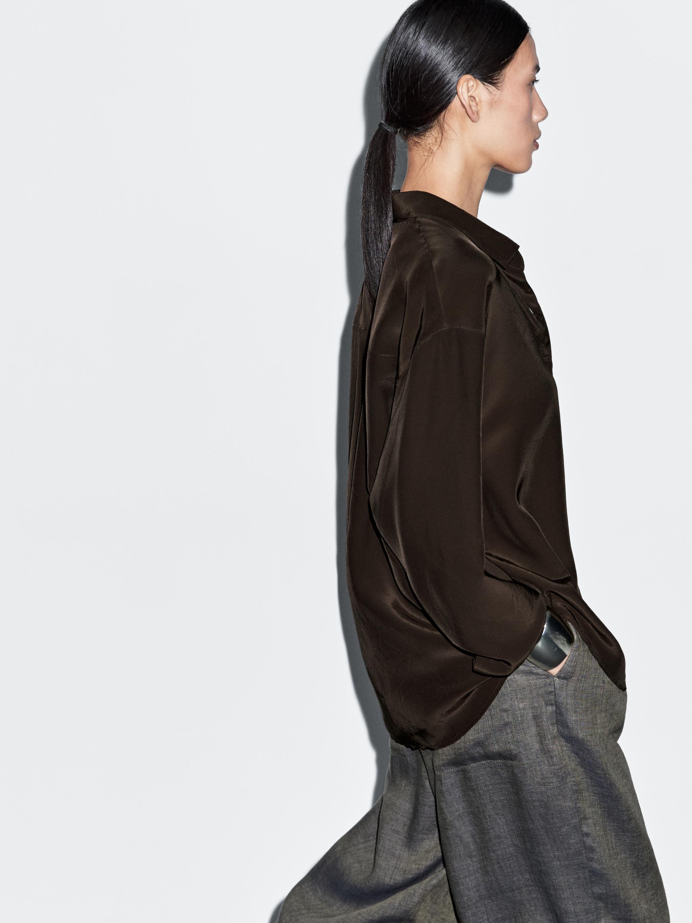 Flowing technical fabric shirt