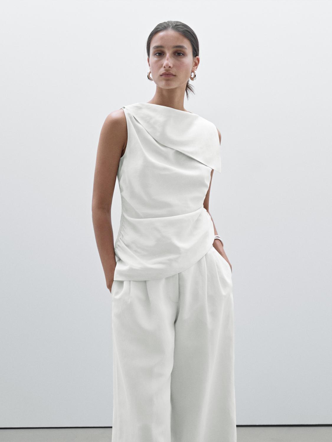 بنطلون فضفاض بقصة مستقيمة وبنسات