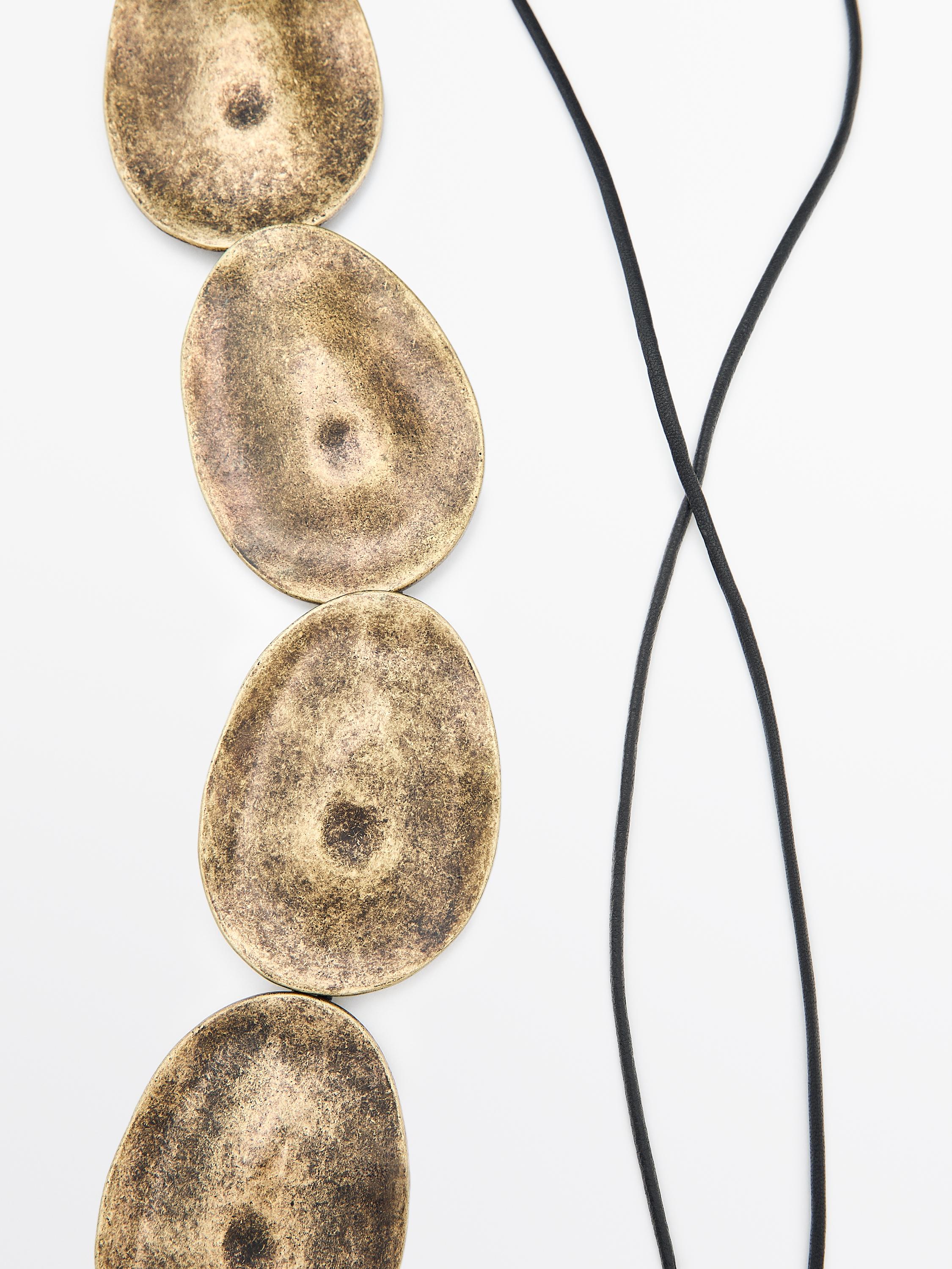 Ремінь із мигдалеподібними елементами