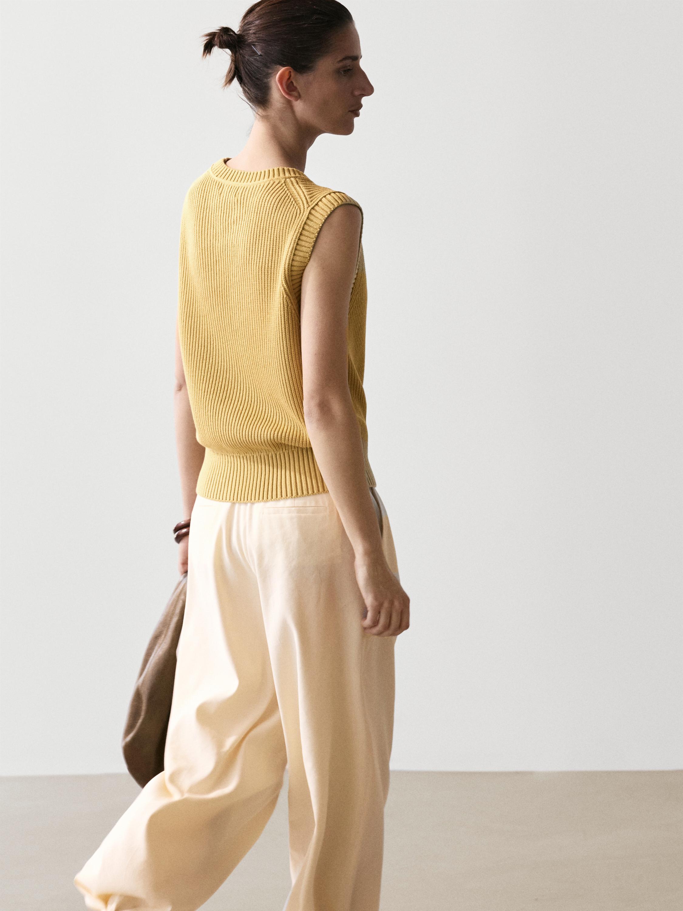 Cotton knit crew neck vest — GREENISH