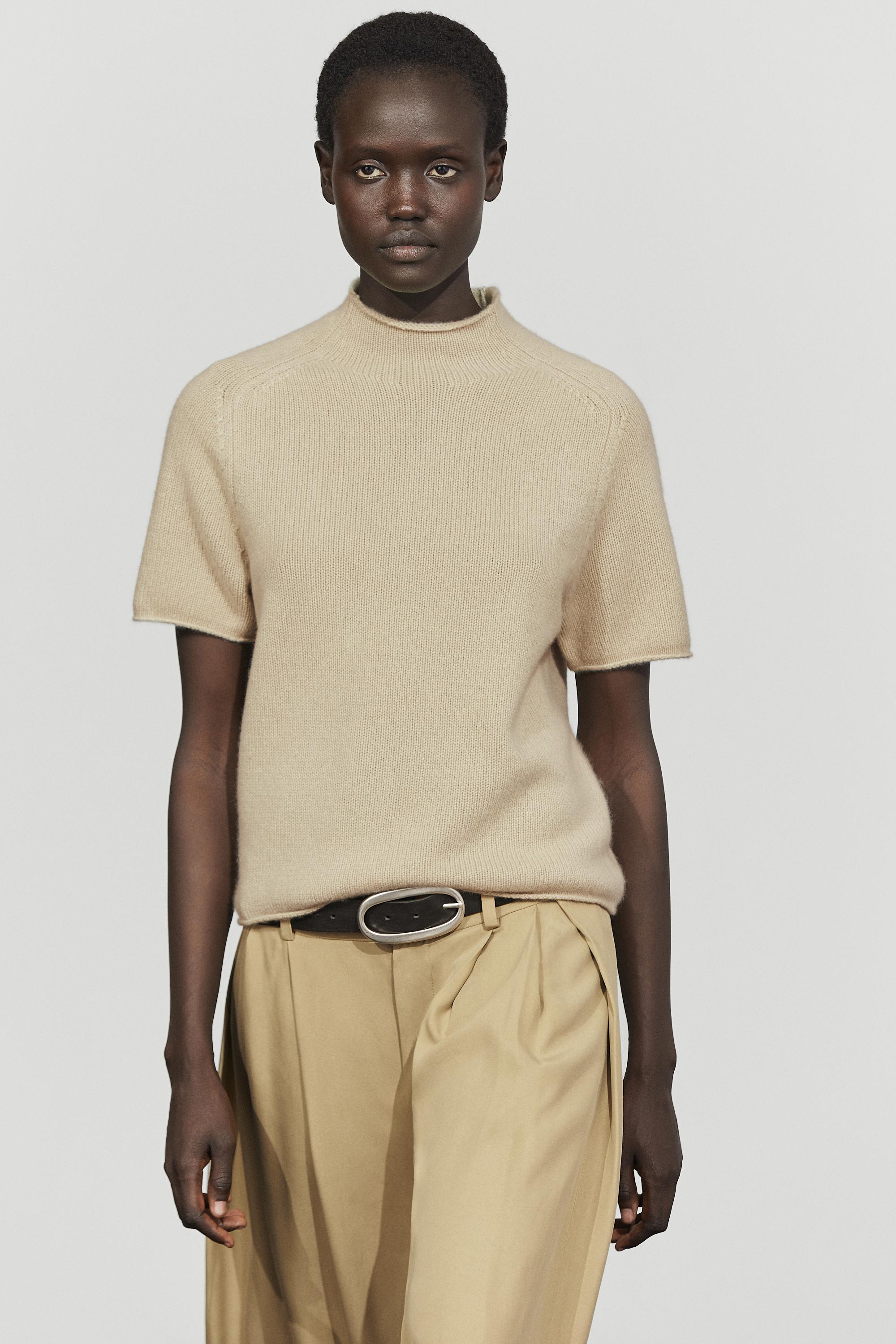 100% Cashmere Mock Turtleneck Sweater